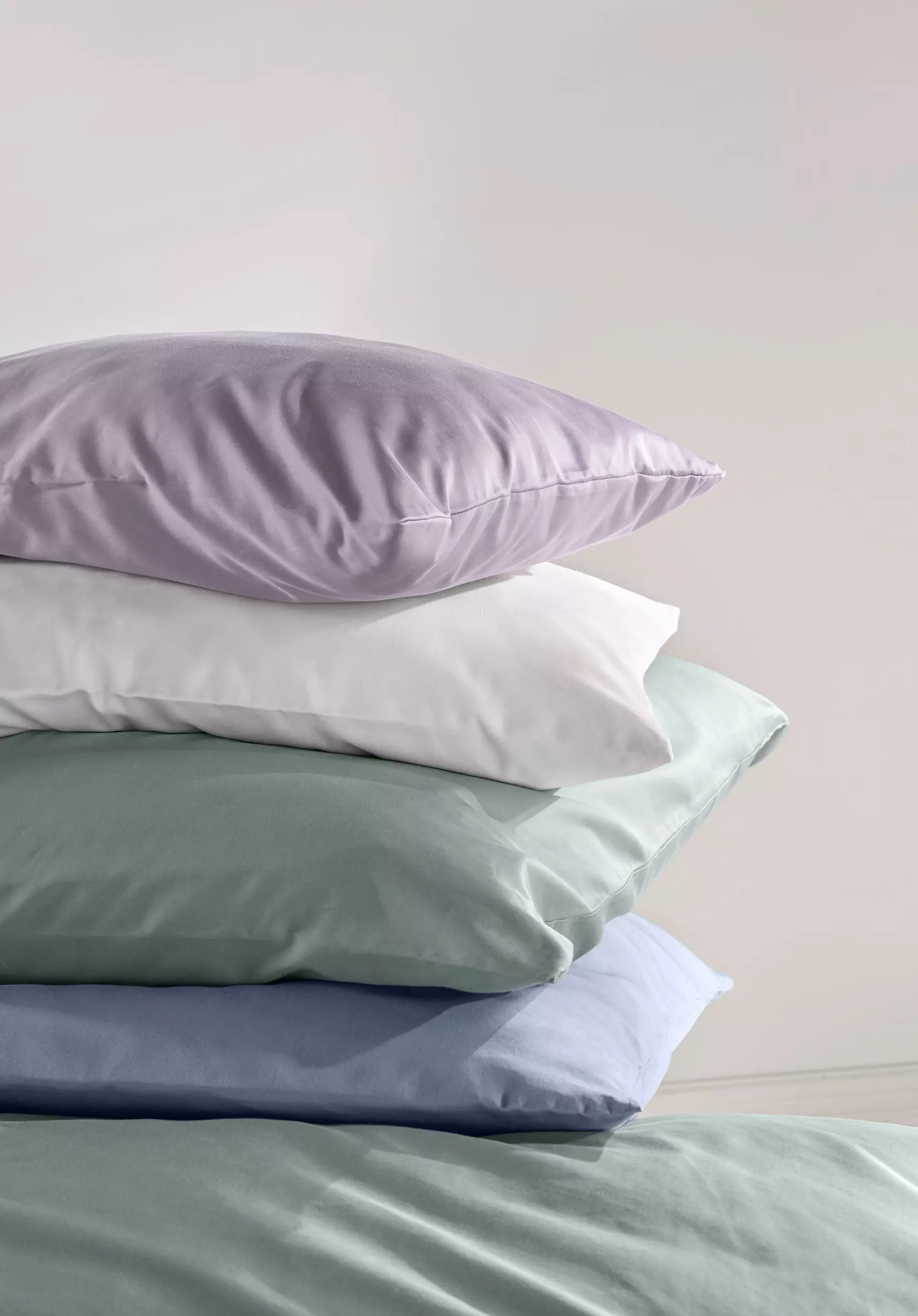 Satin pillowcase made from pure organic cotton - 0