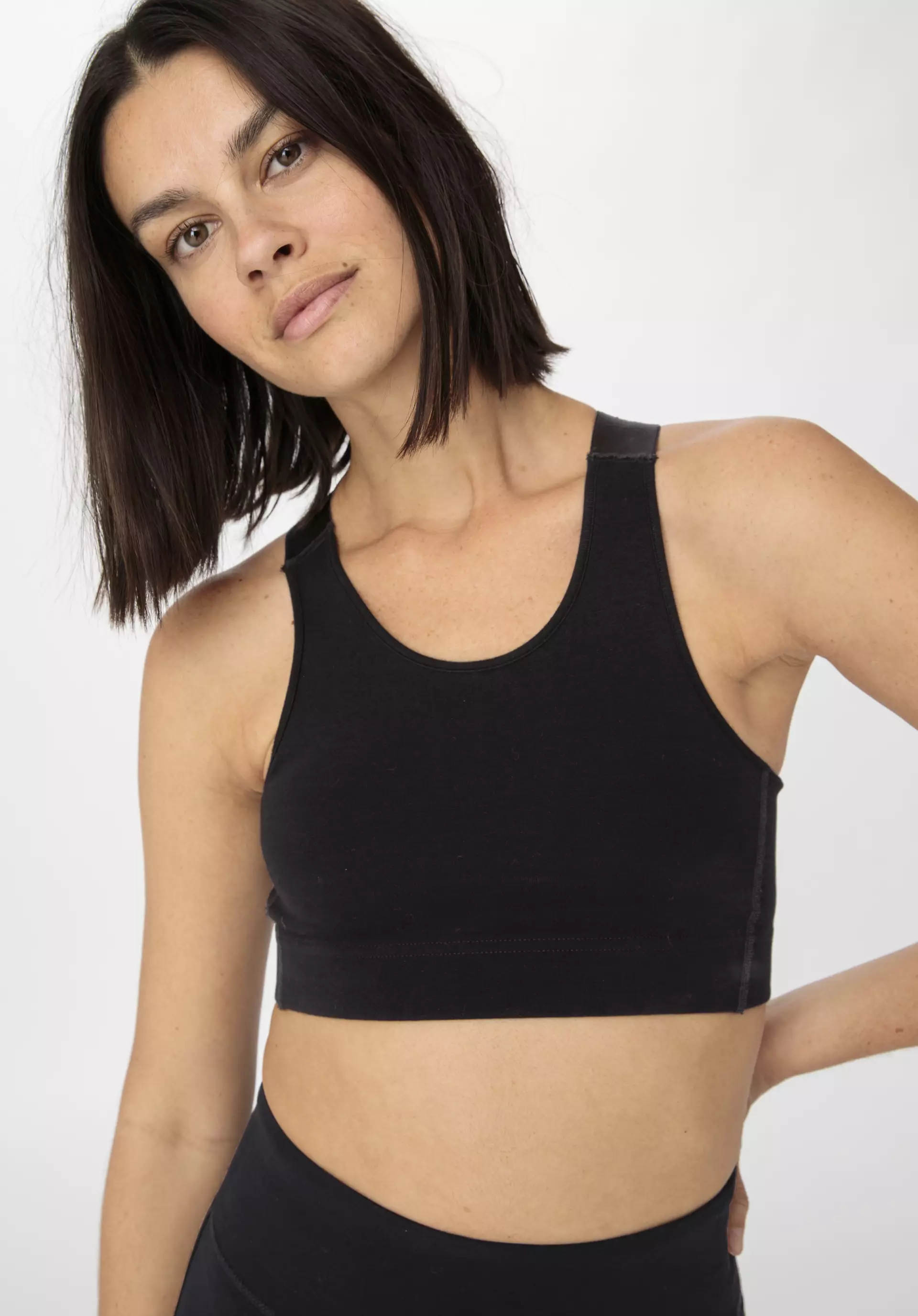 Fitted ACTIVE LIGHT sports top made of organic cotton 460628934