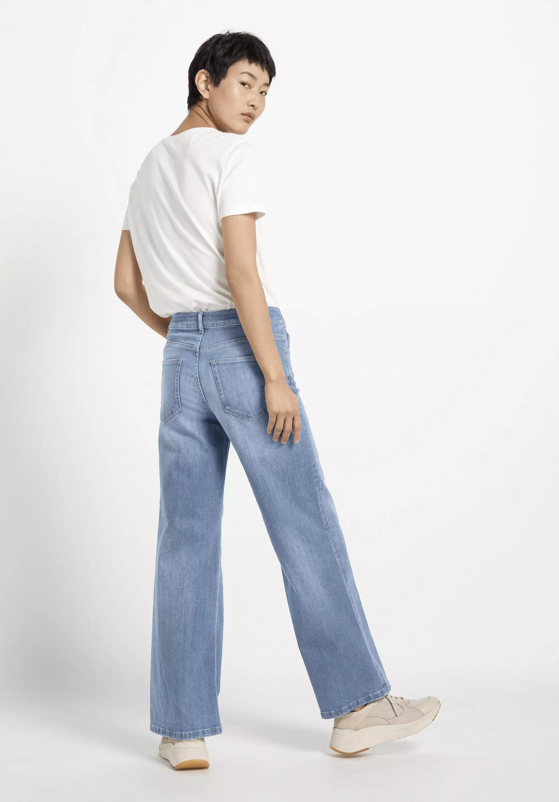 Wide leg jeans made of organic denim 52524
