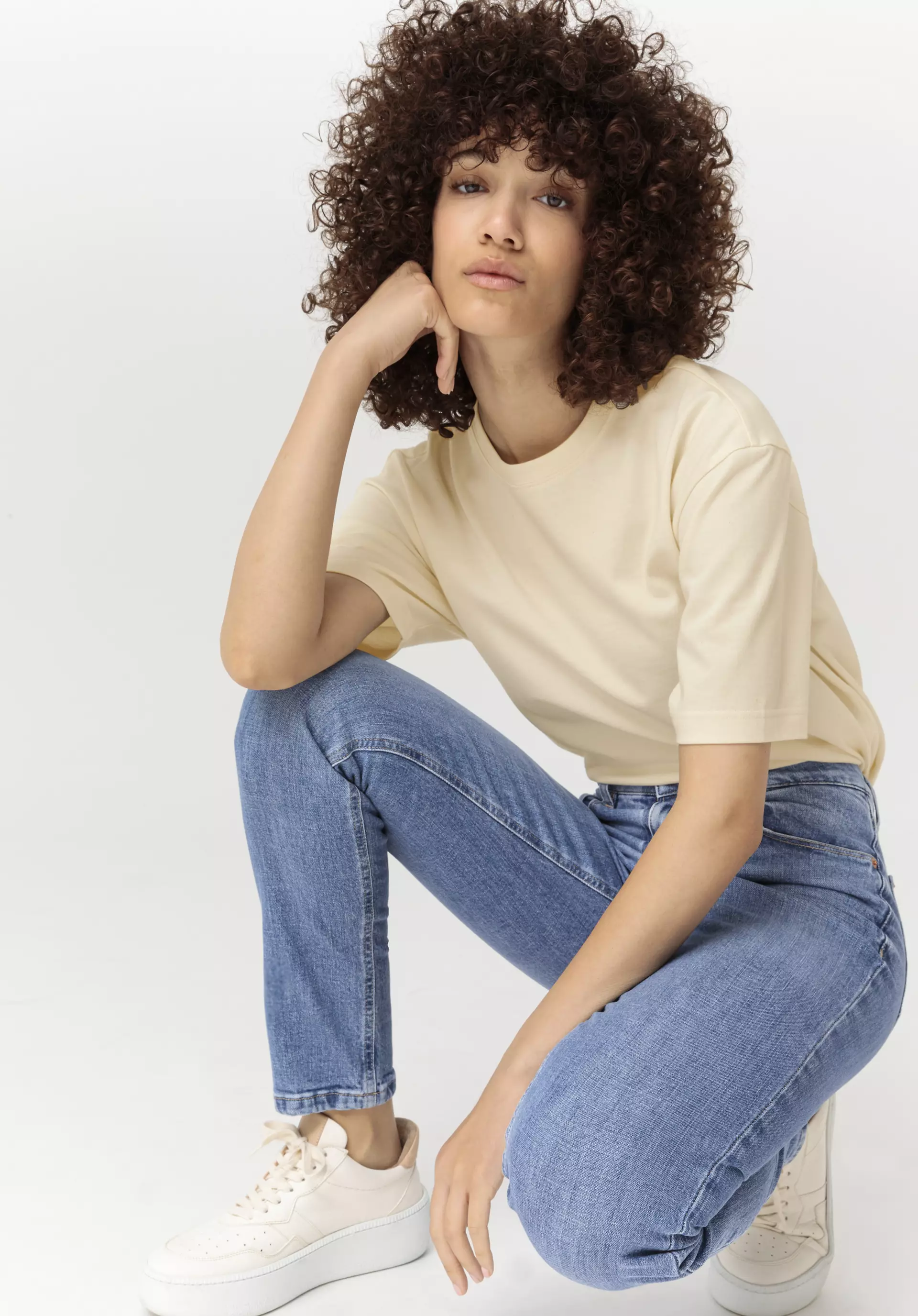 LINN High Rise Slim jeans made from organic denim - 2