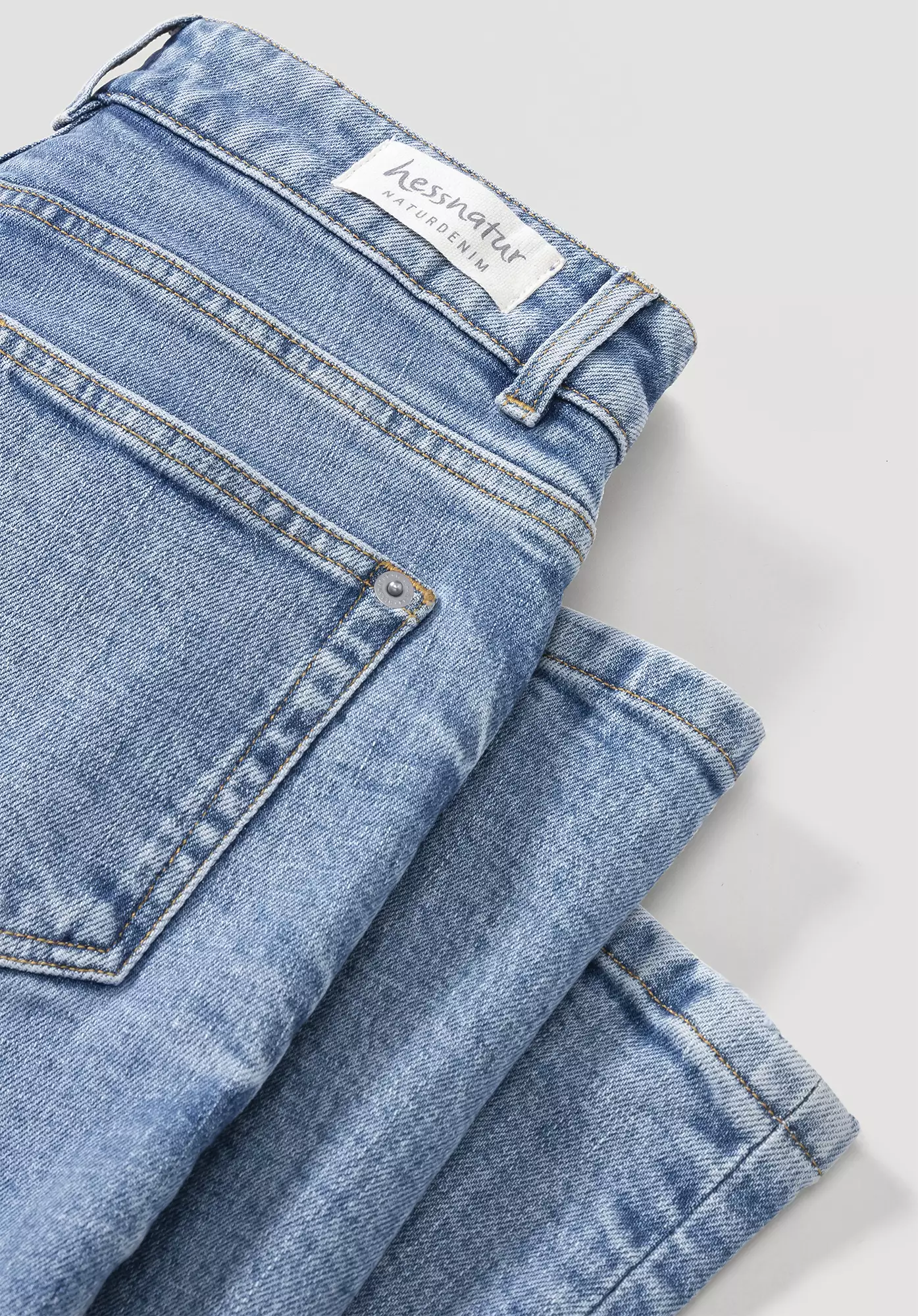 LINN High Rise Slim jeans made from organic denim - 5