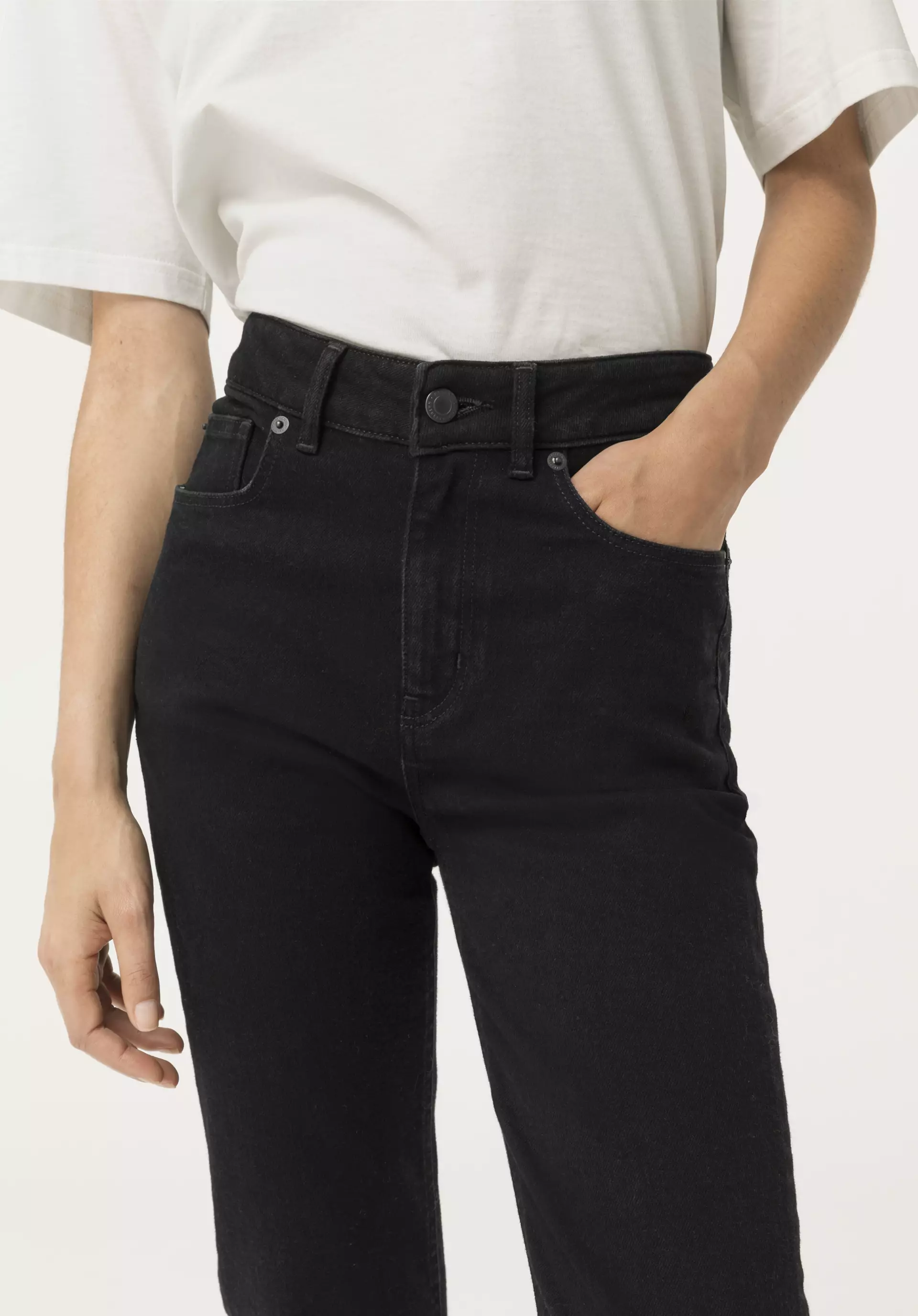 Coreva™ Jeans Lea High Rise Slim made of organic denim - 2