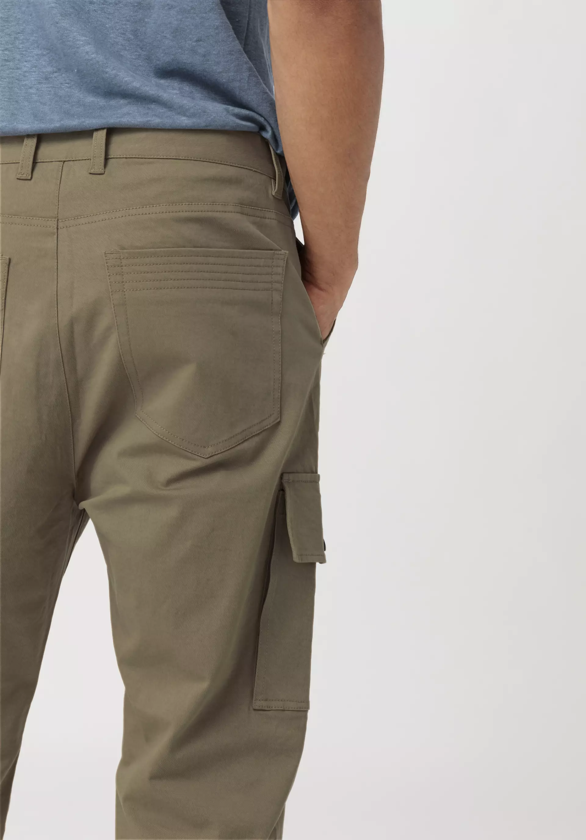 Cropped cargo pants made from organic cotton with hemp - 3