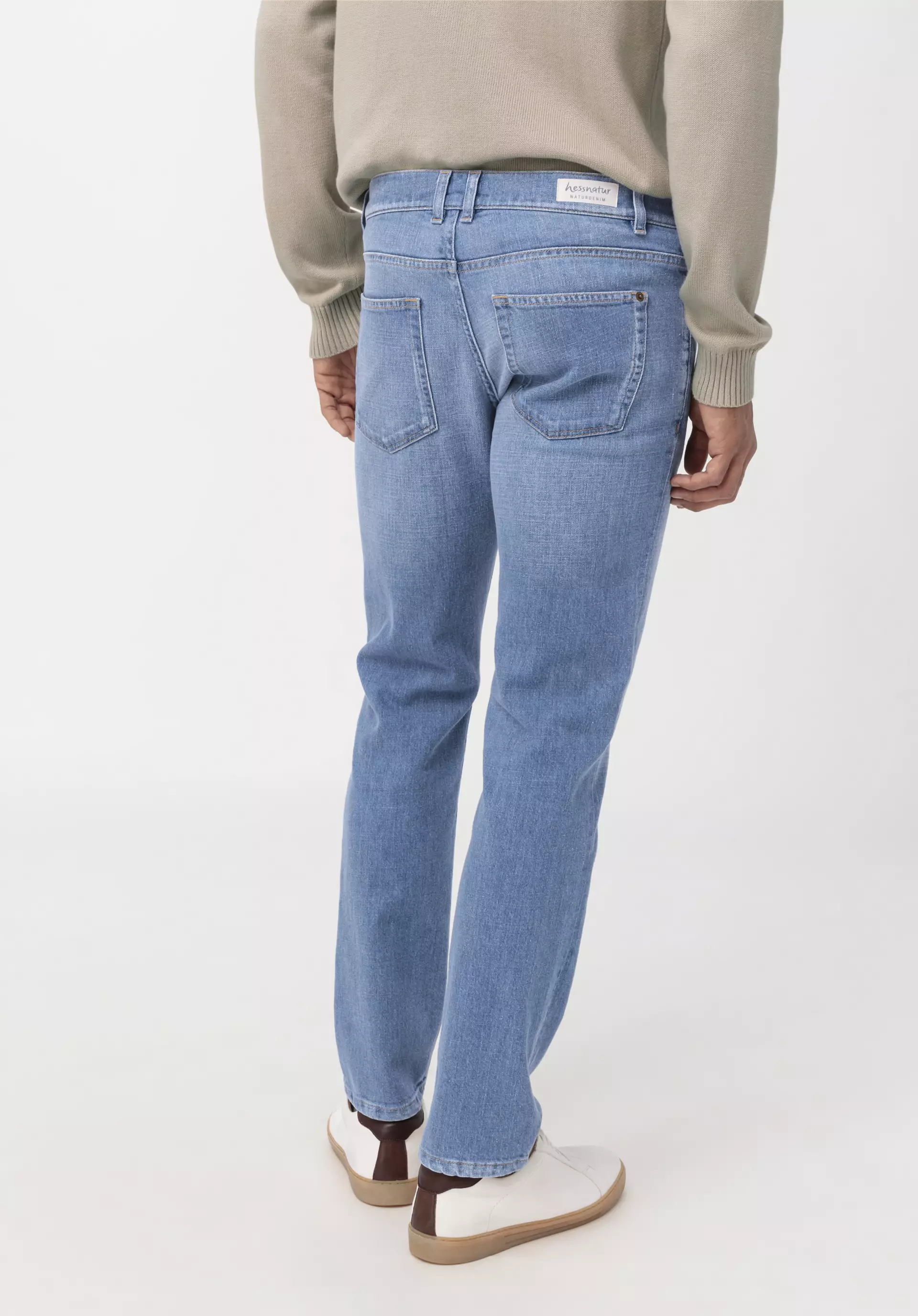 Ben straight fit jeans in organic denim with hemp - 2