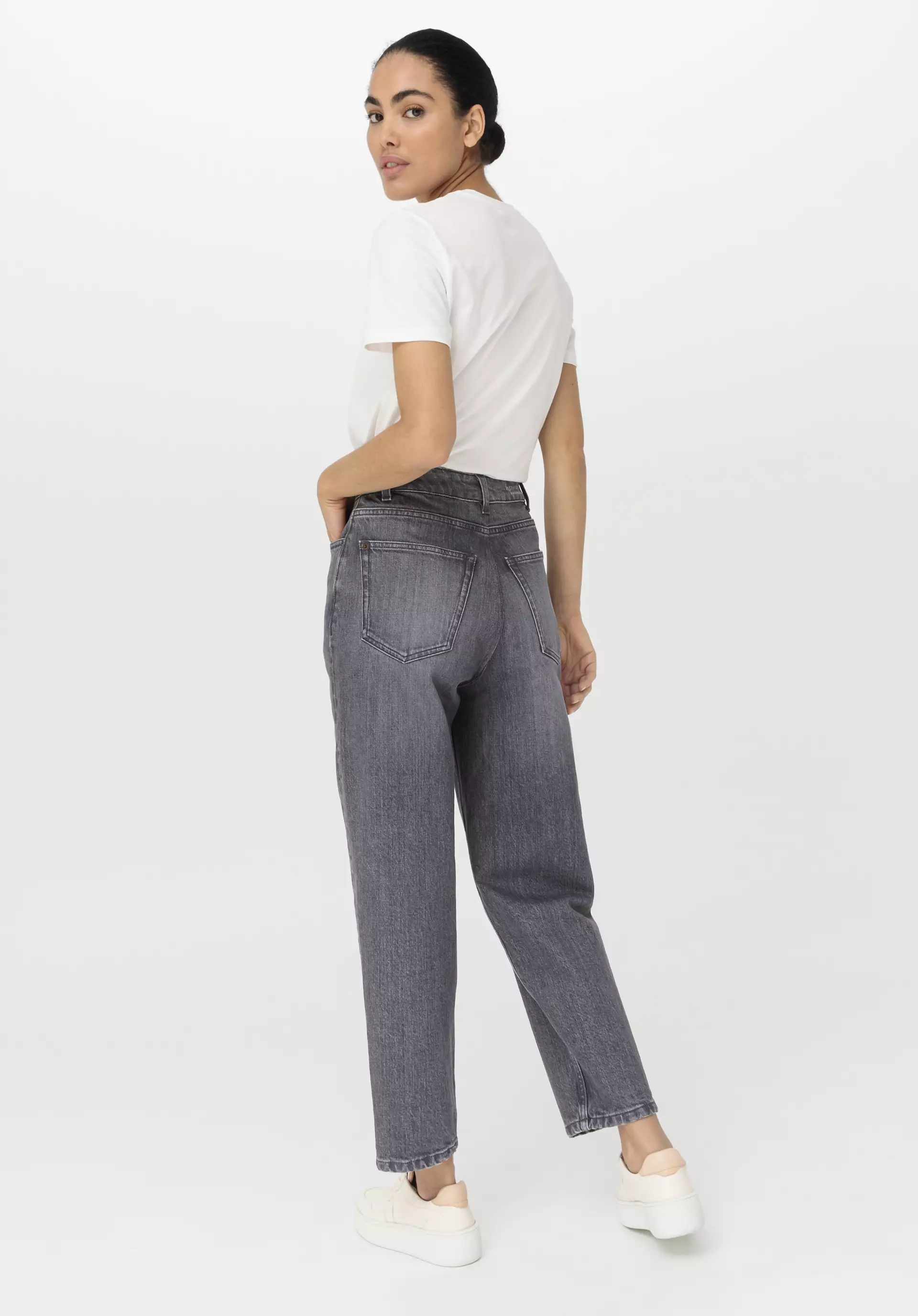 NELE Mid Rise Barrel Leg jeans made from organic denim - 1