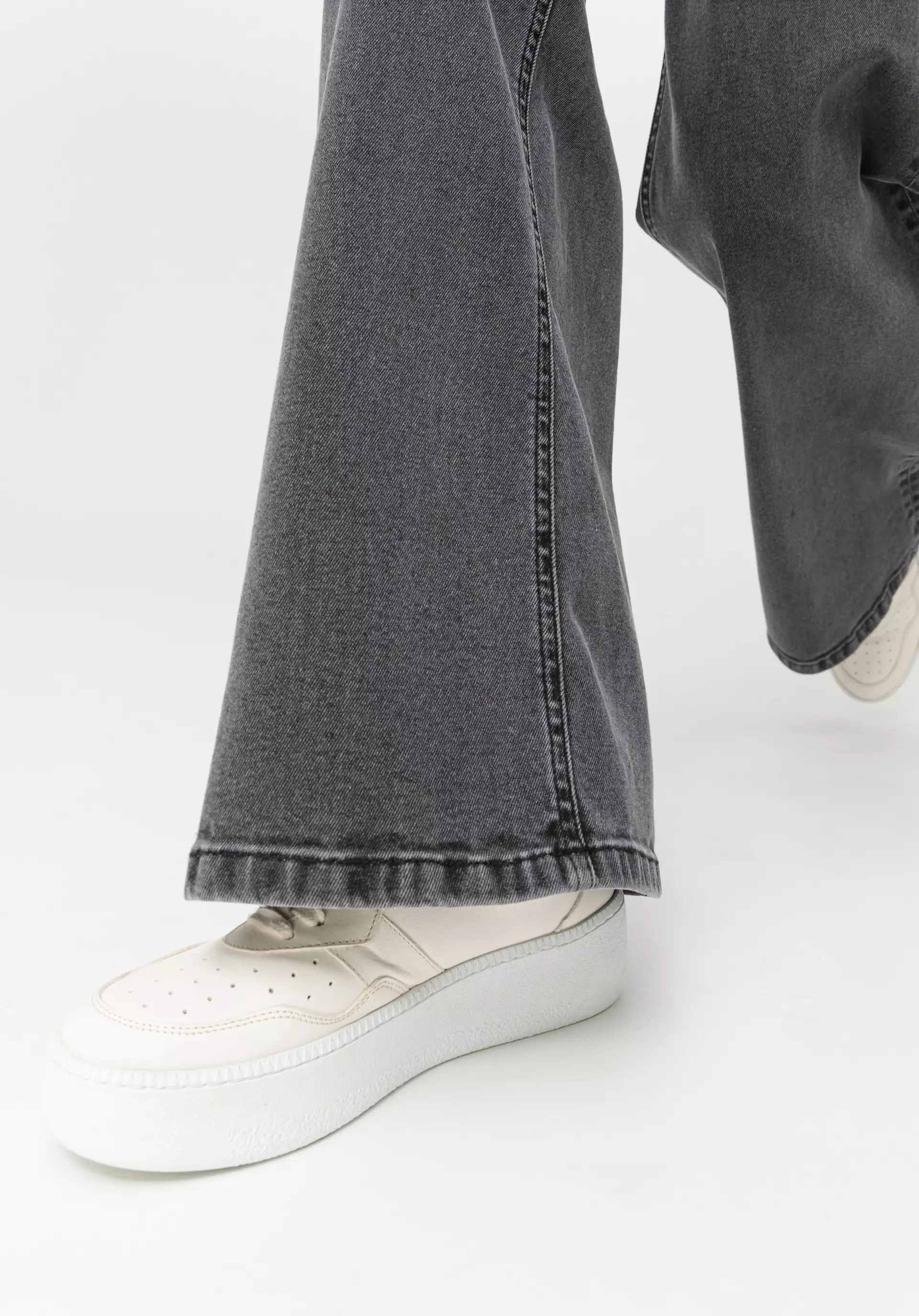 ALVA Mid Rise Wide Leg jeans made from organic denim - 1