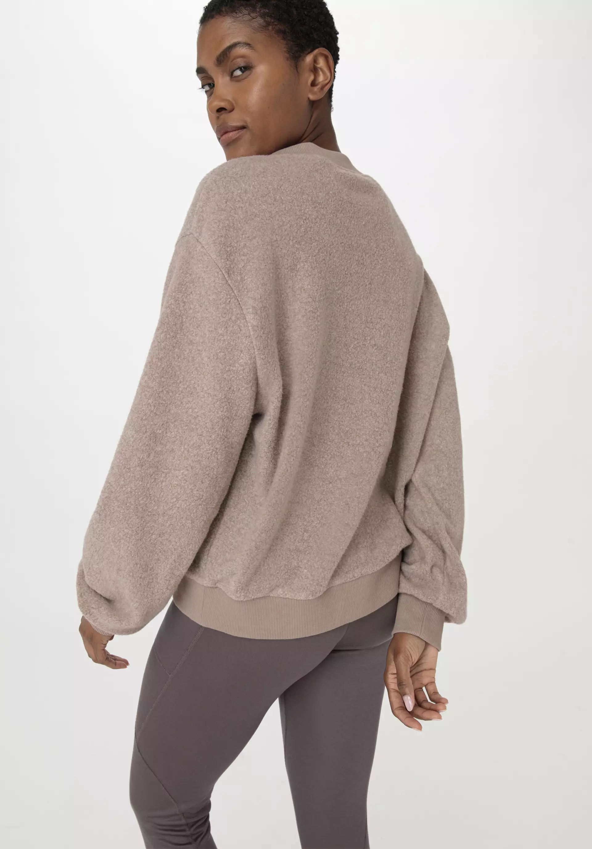 Fleece Sweatshirt Relaxed ACTIVE LIGHT aus reiner Bio-Baumwolle - 1