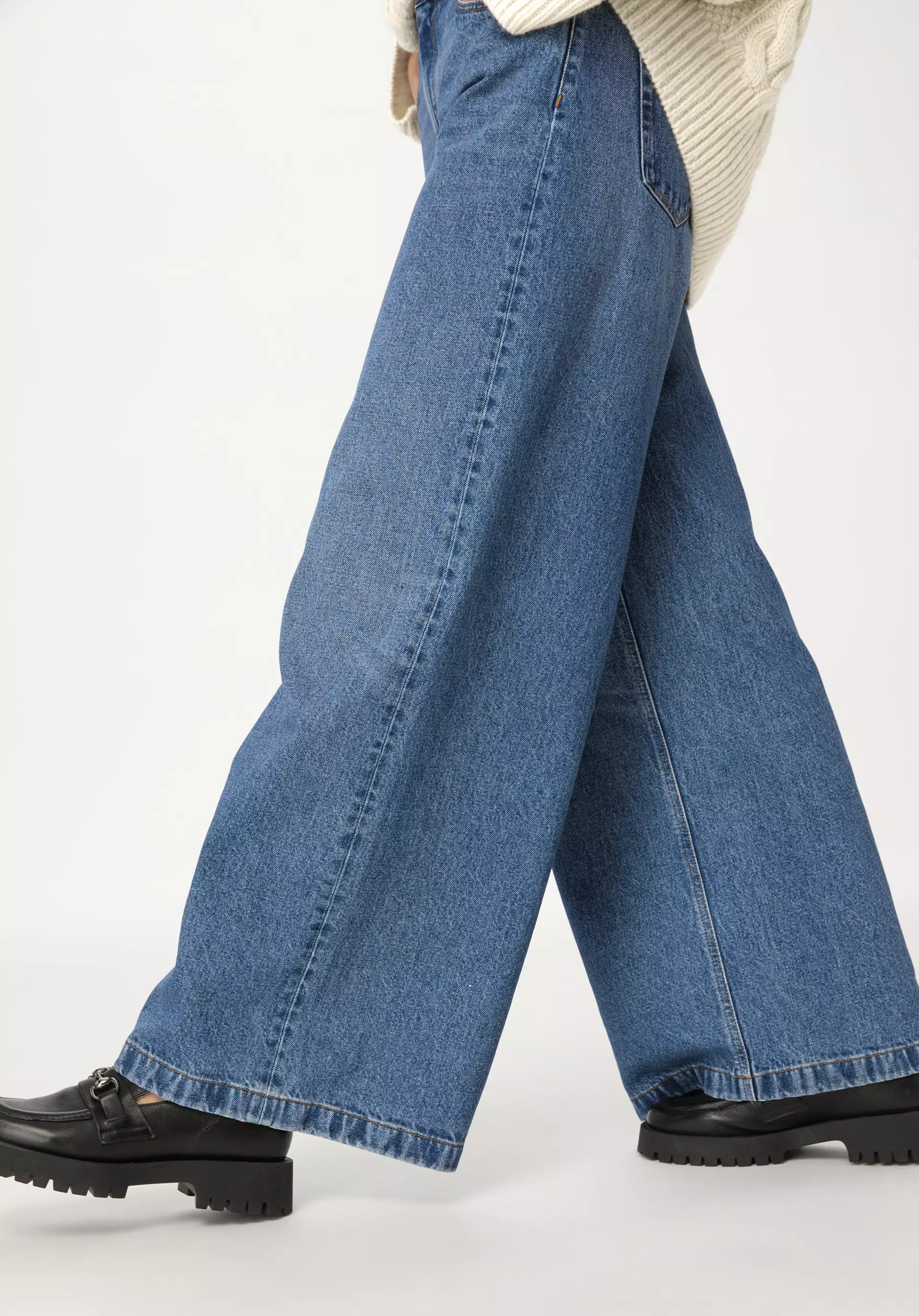 WUNDERKIND X HESSNATUR jeans high rise flared made of pure organic denim - 2
