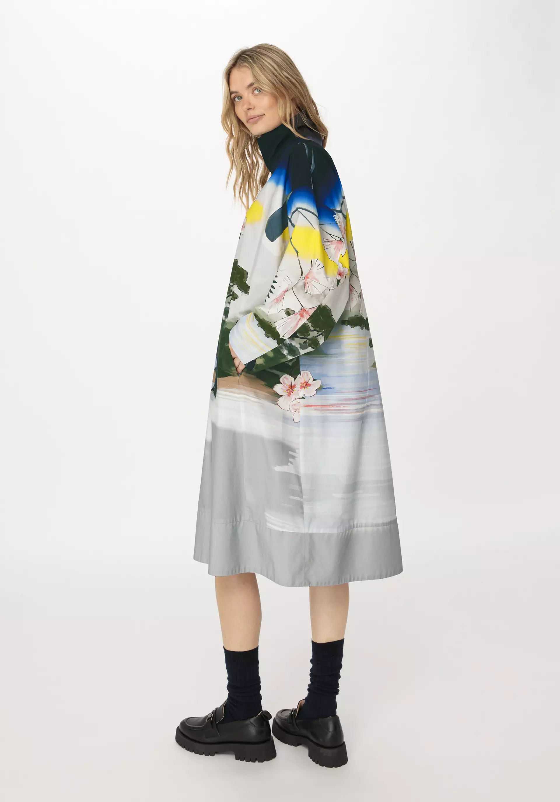 WUNDERKIND X HESSNATUR Kimono-Kleid aus reiner Bio-Baumwolle - 1
