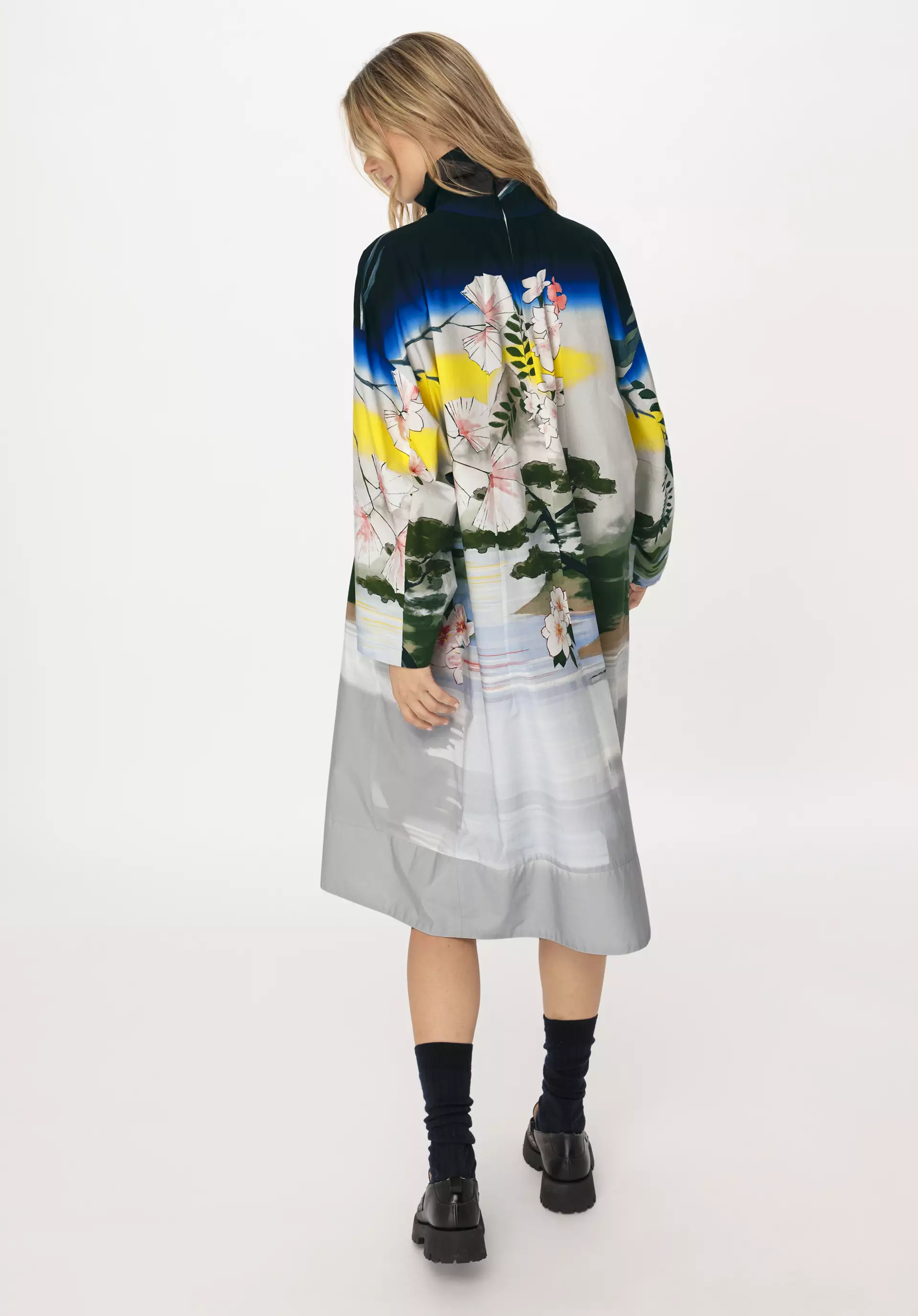 WUNDERKIND X HESSNATUR Kimono-Kleid aus reiner Bio-Baumwolle - 2