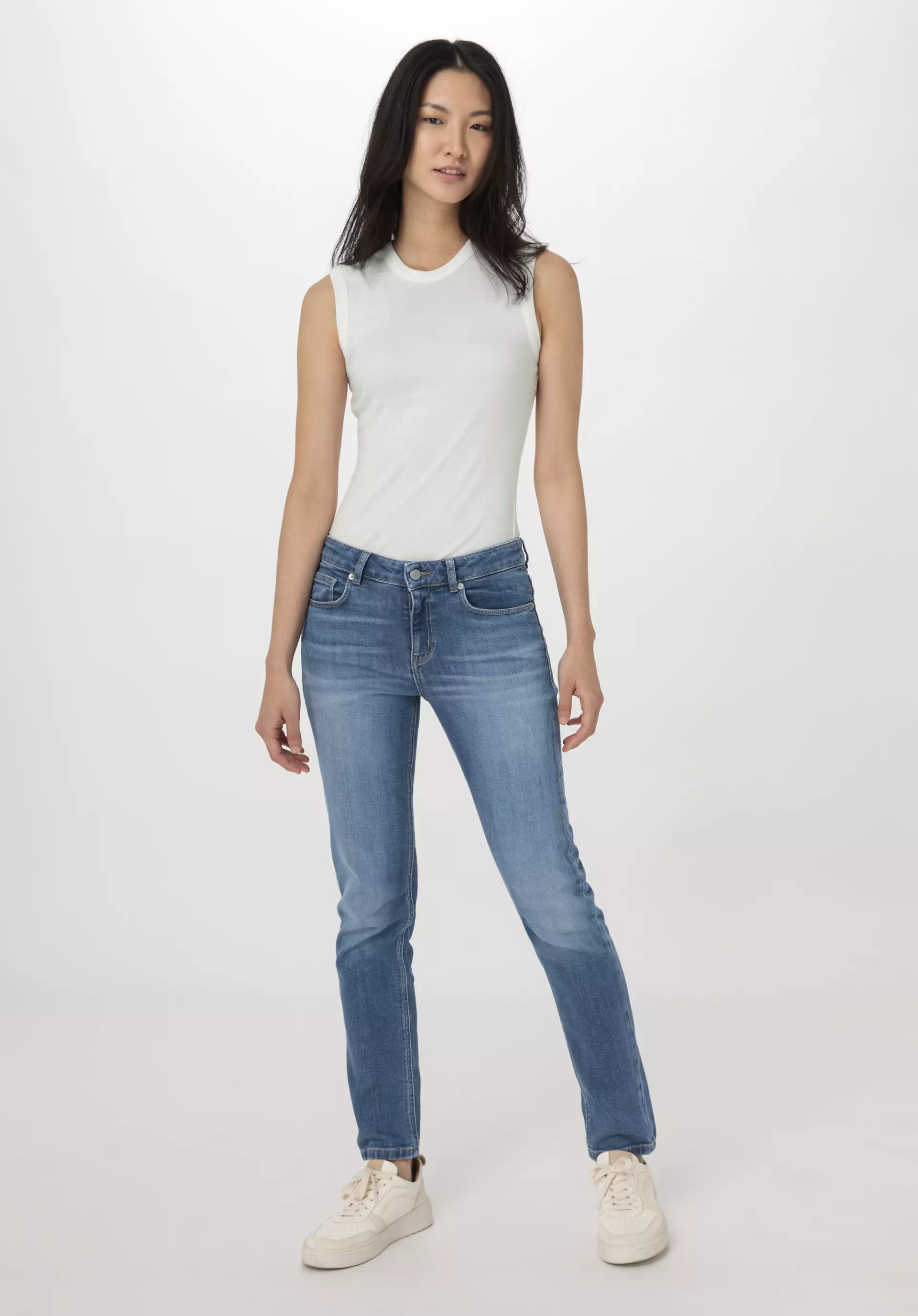 Jeans LEA Mid Rise Slim aus Bio-Denim - 2