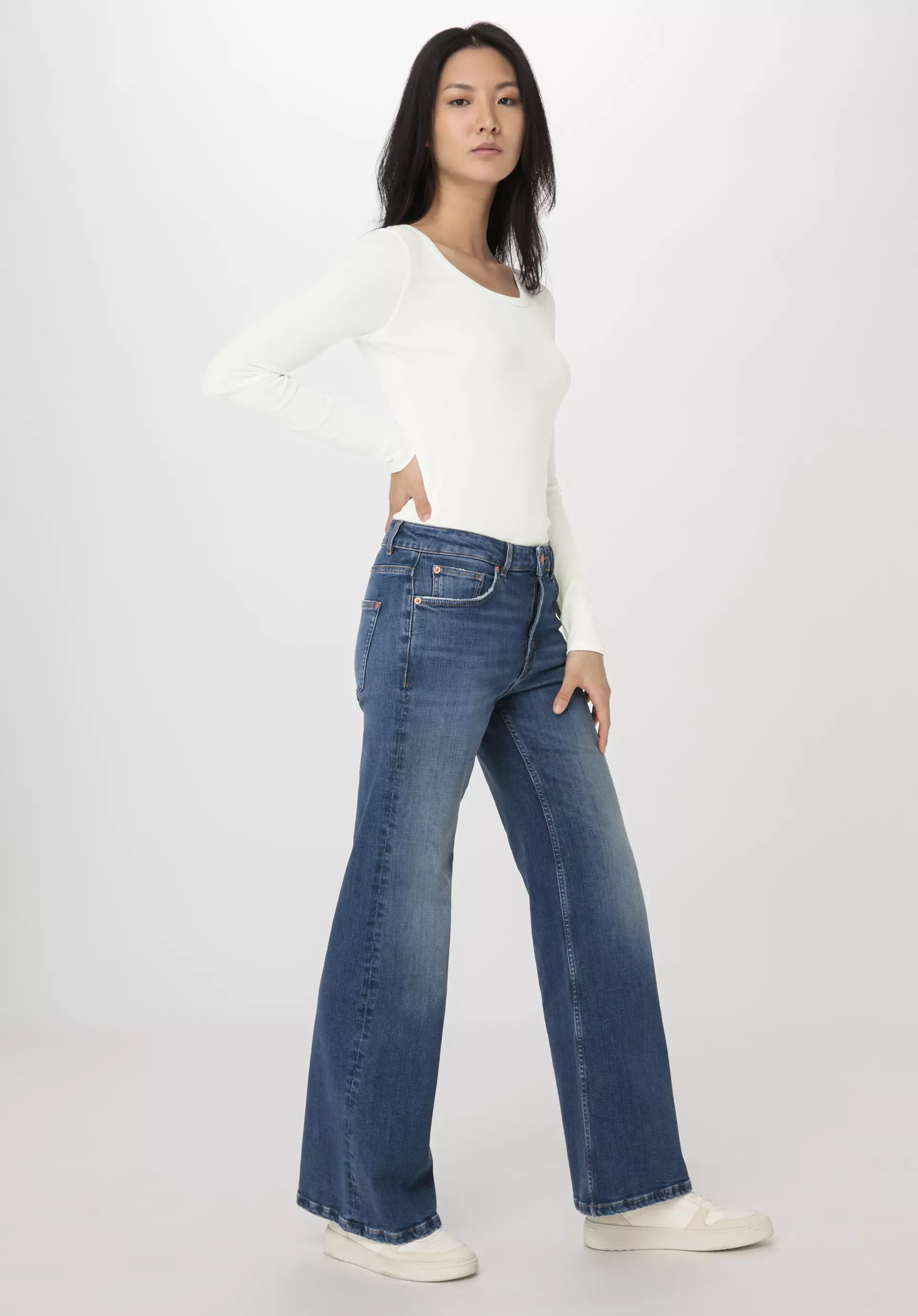 Jeans ALVA High Rise Wide Leg aus Bio-Denim - 2