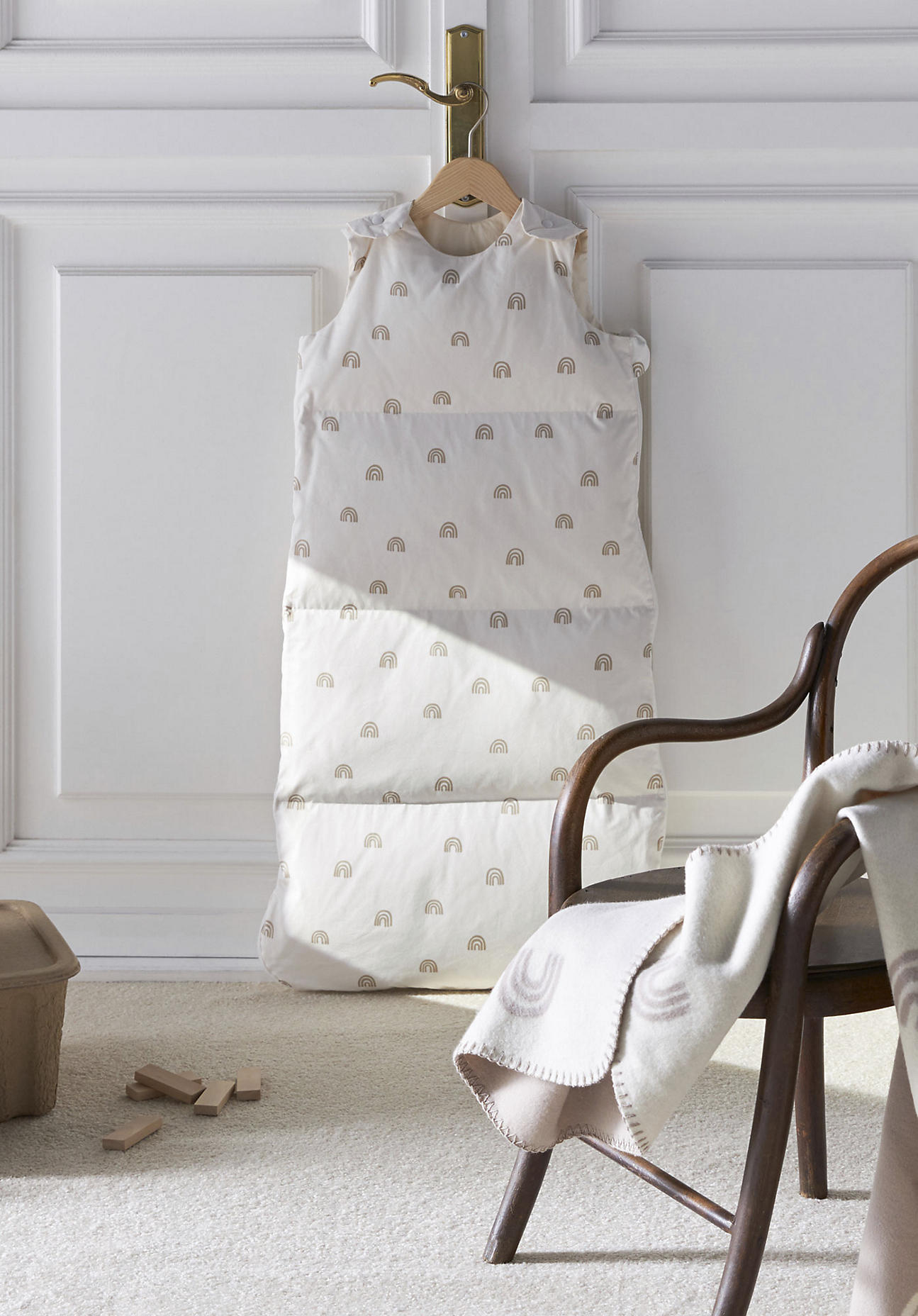 hessnatur Baby Daunen Schlafsack mit Daunenfüllung in reiner Bio-Baumwolle - natur Größe 70 cm
