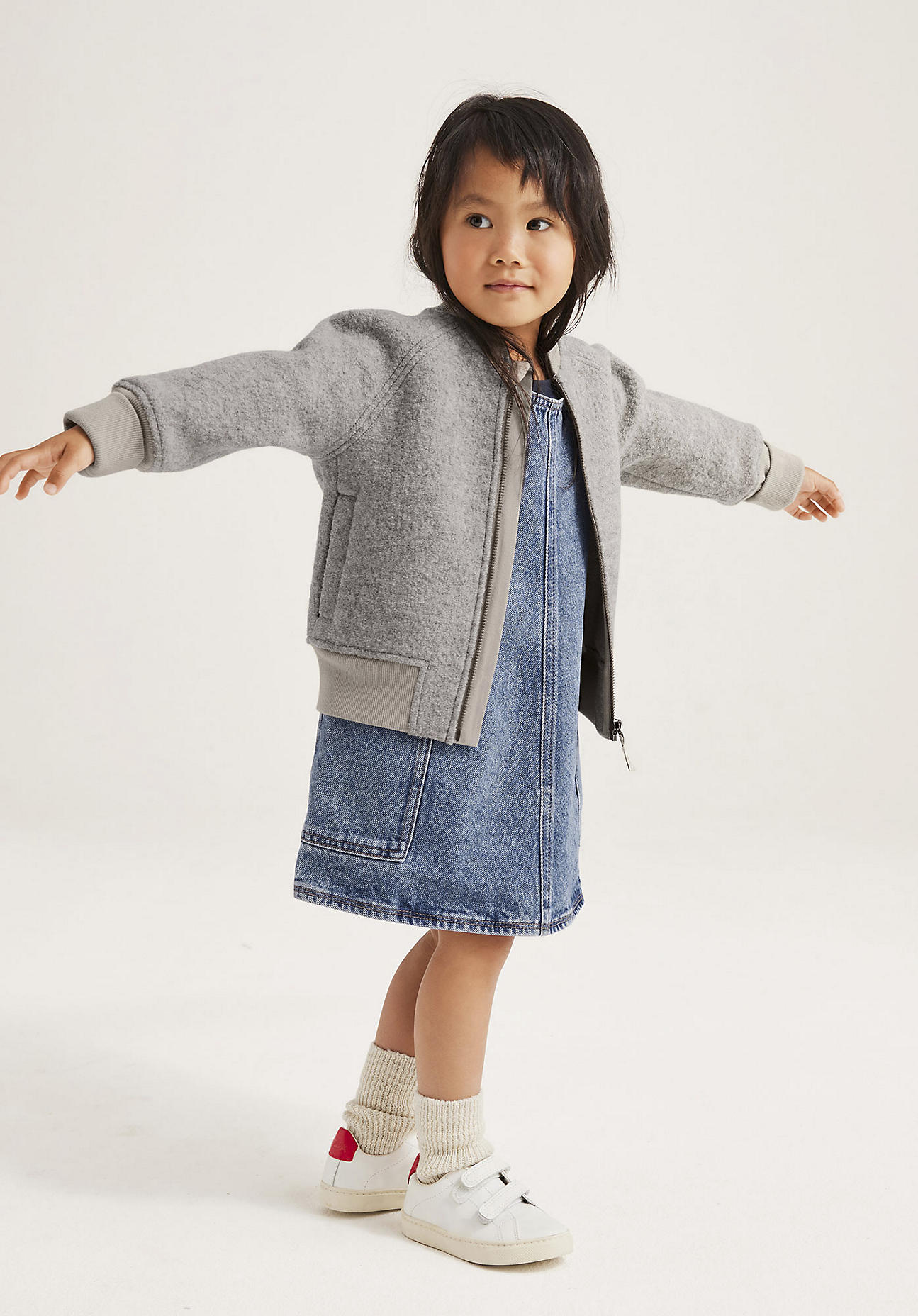 hessnatur Kinder Denim Kleid Regular aus Bio-Baumwolle - blau Größe 110/116