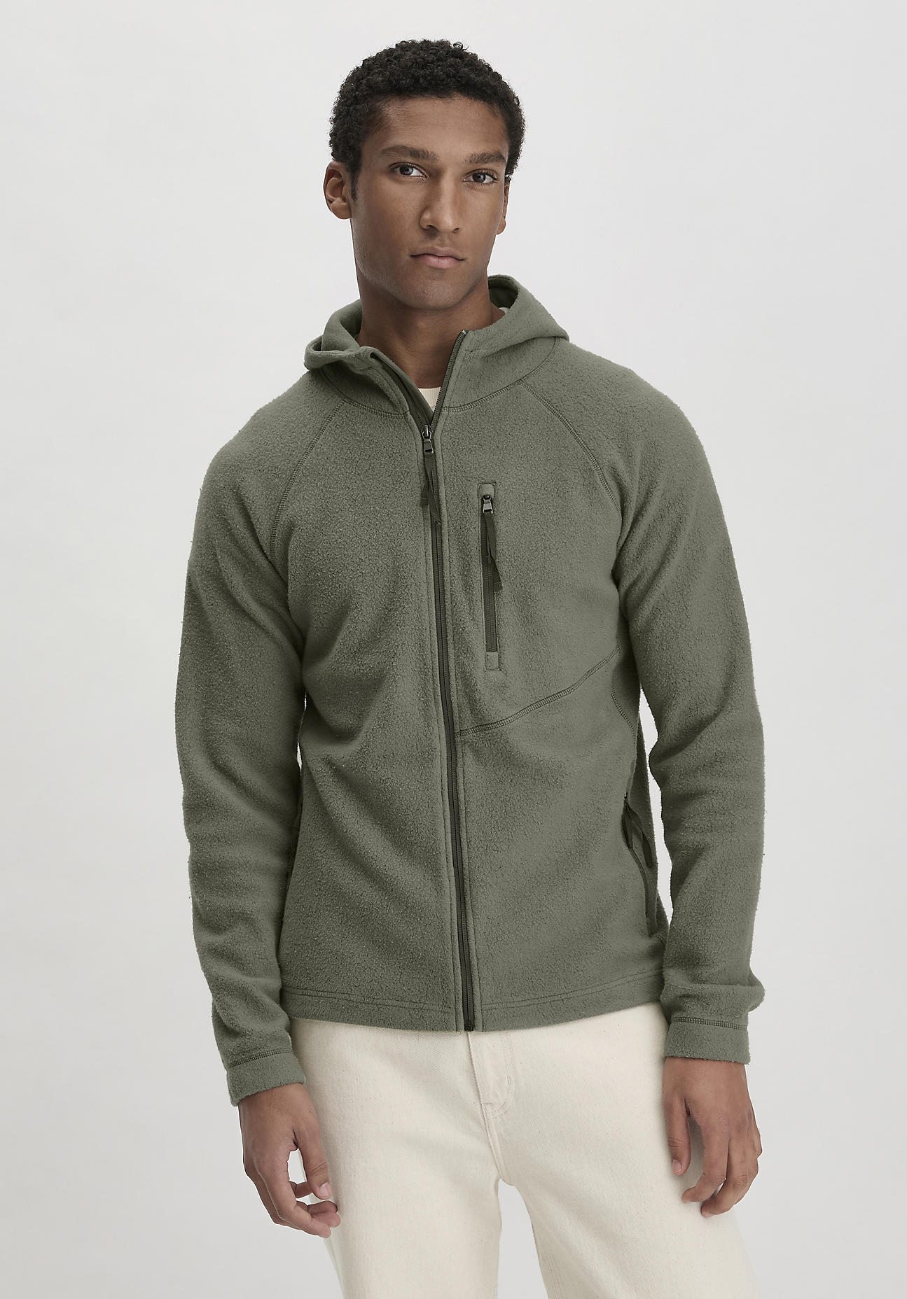 hessnatur Herren Fleece Jacke Kapuze Relaxed aus Bio-Baumwolle - grün Größe 56