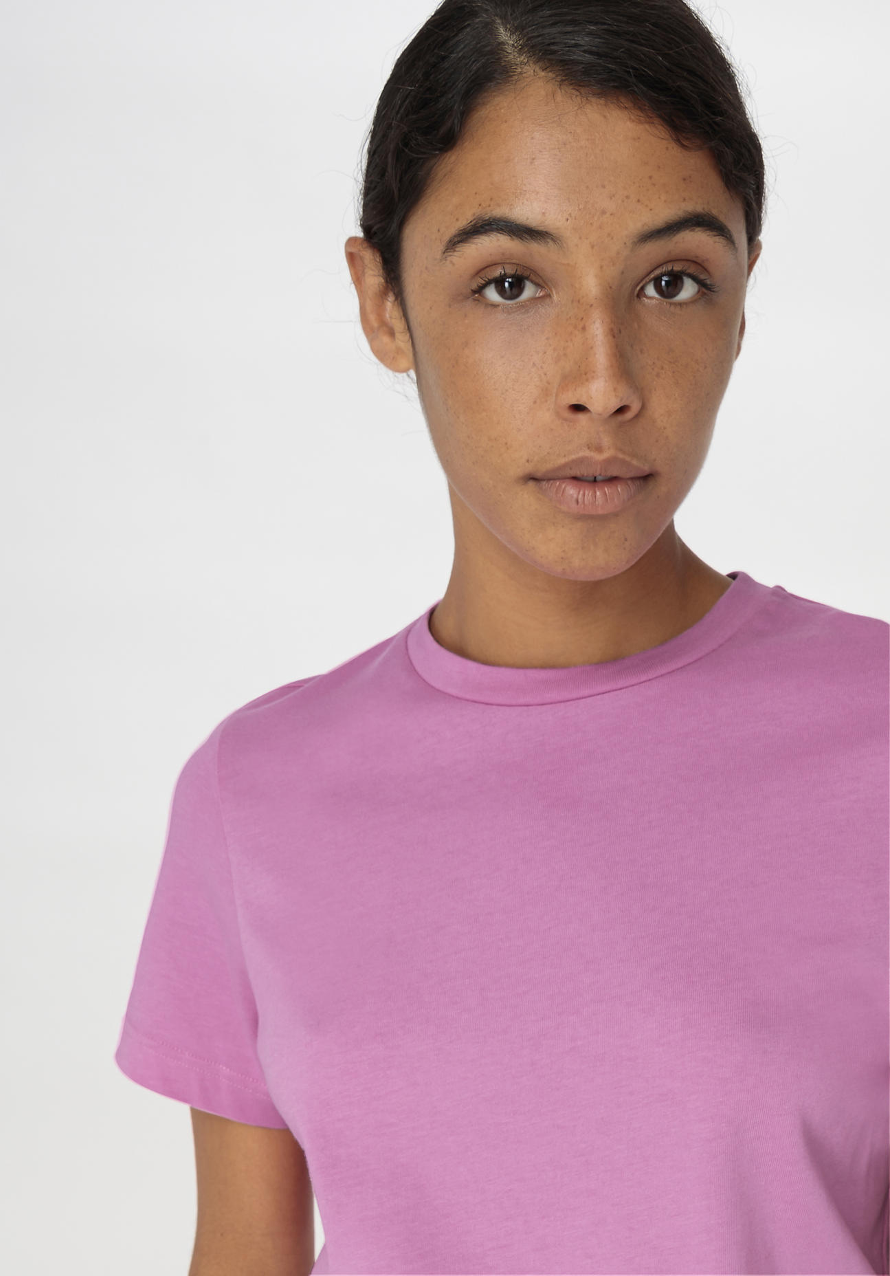 hessnatur Damen Heavy T-Shirt Regular aus Bio-Baumwolle - rosa - Größe 34