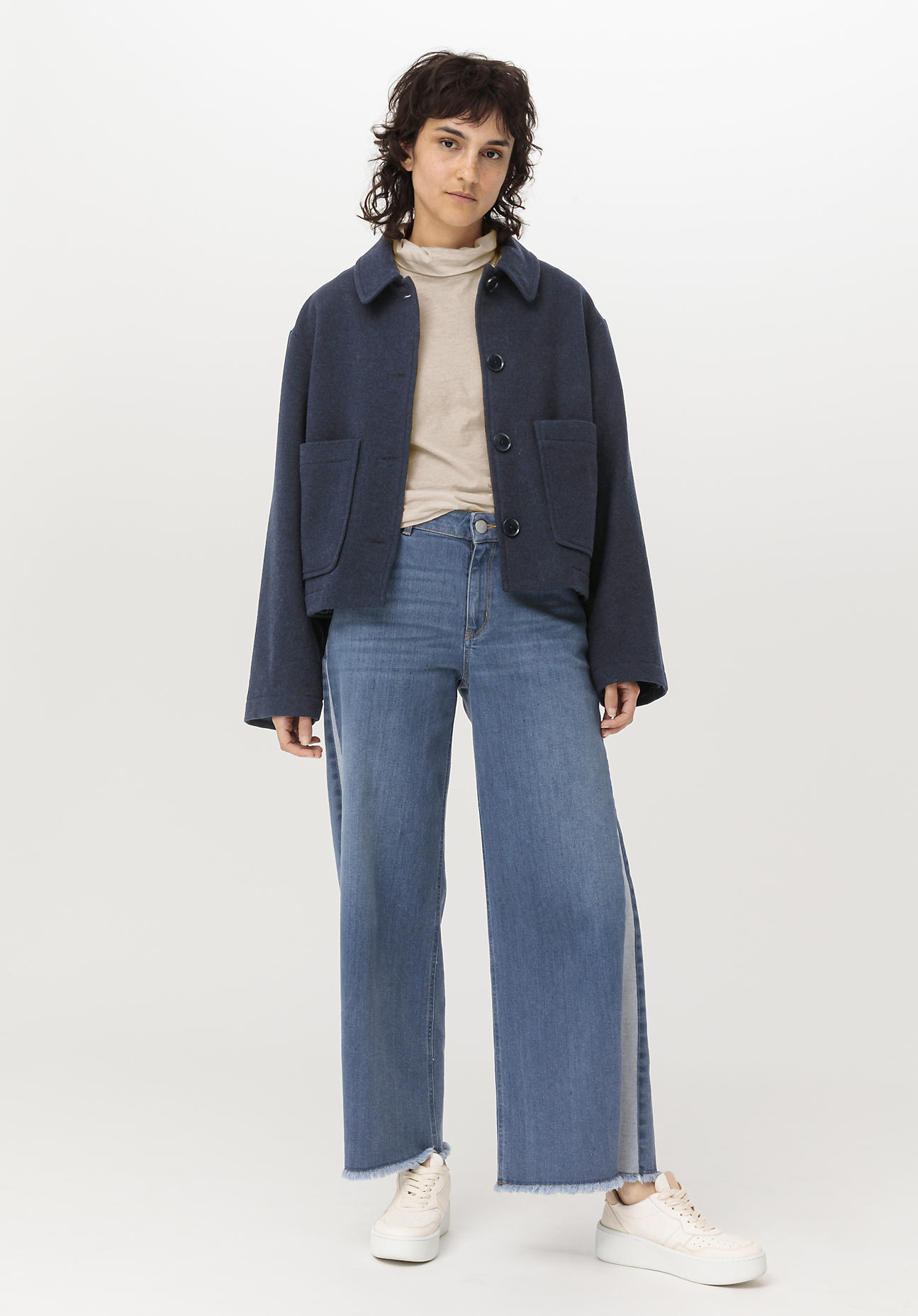 hessnatur Damen Jeans ALVA Mid Rise Wide Leg aus Bio-Denim – blau – Größe 33/30