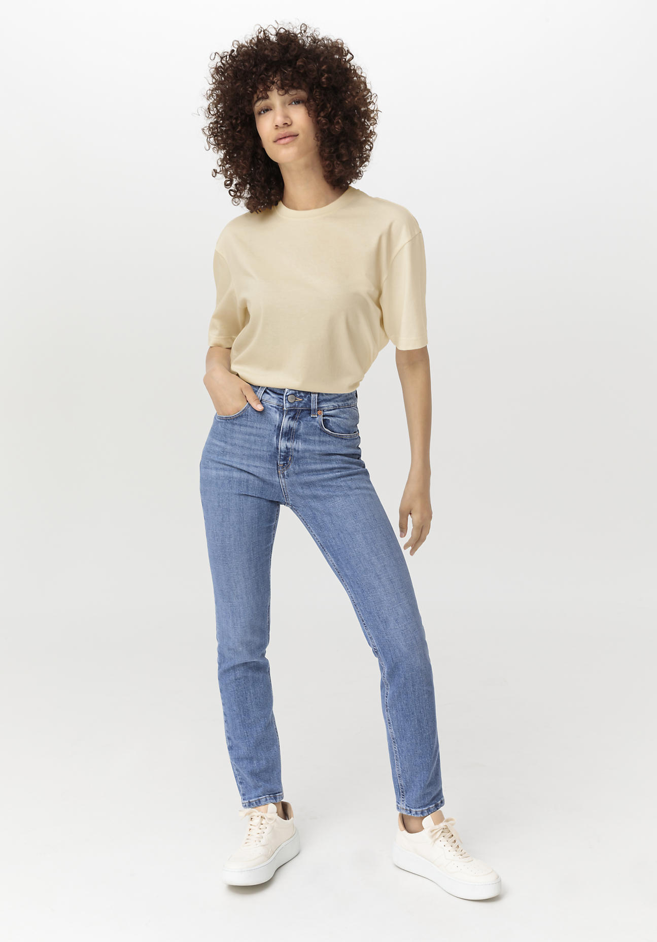 hessnatur Damen Jeans High Rise Slim Fit aus Bio-Denim – blau – Größe 27/32