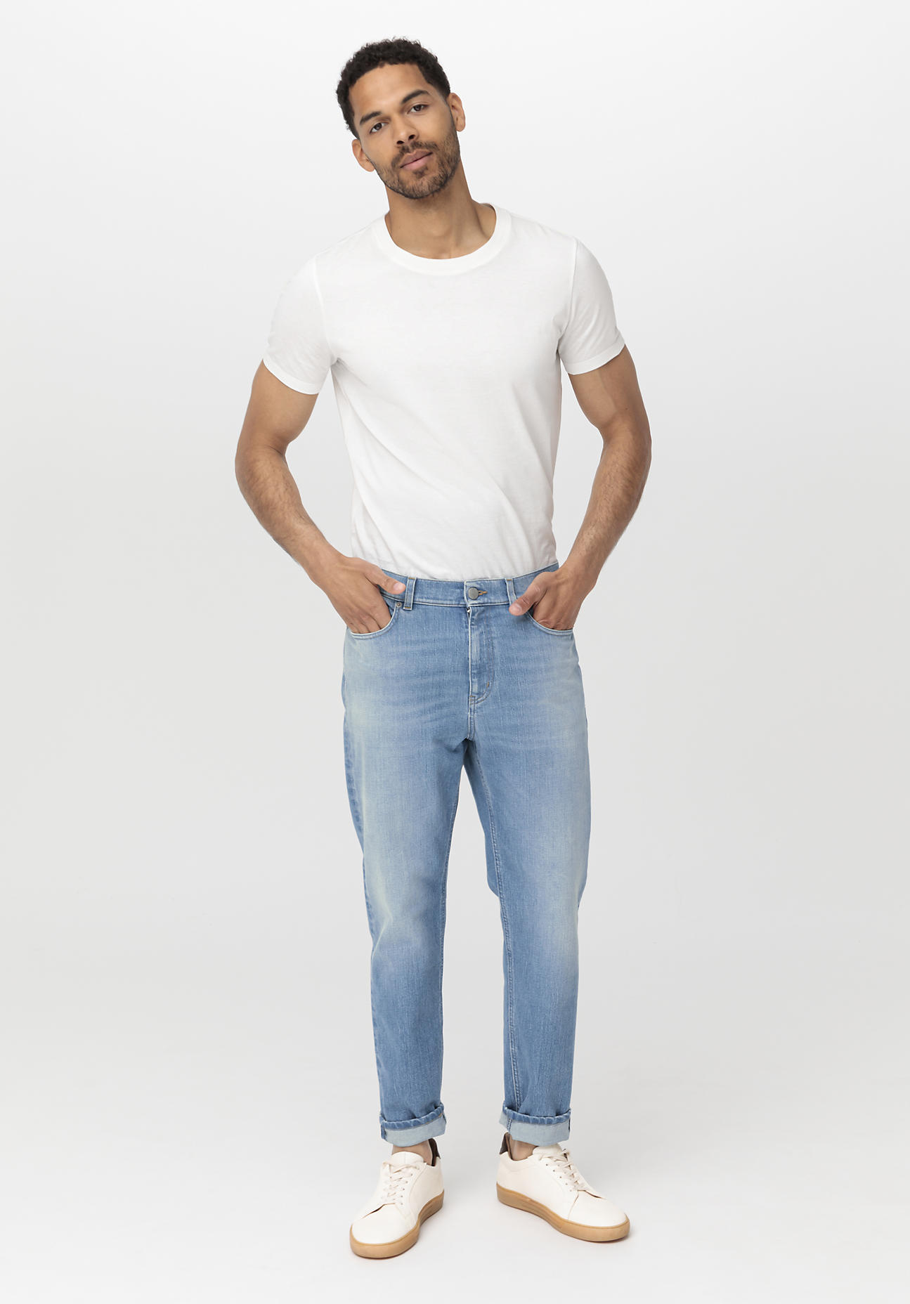 hessnatur Herren Jeans MADS Relaxed Tapered aus Bio-Denim - blau - Größe 36/32