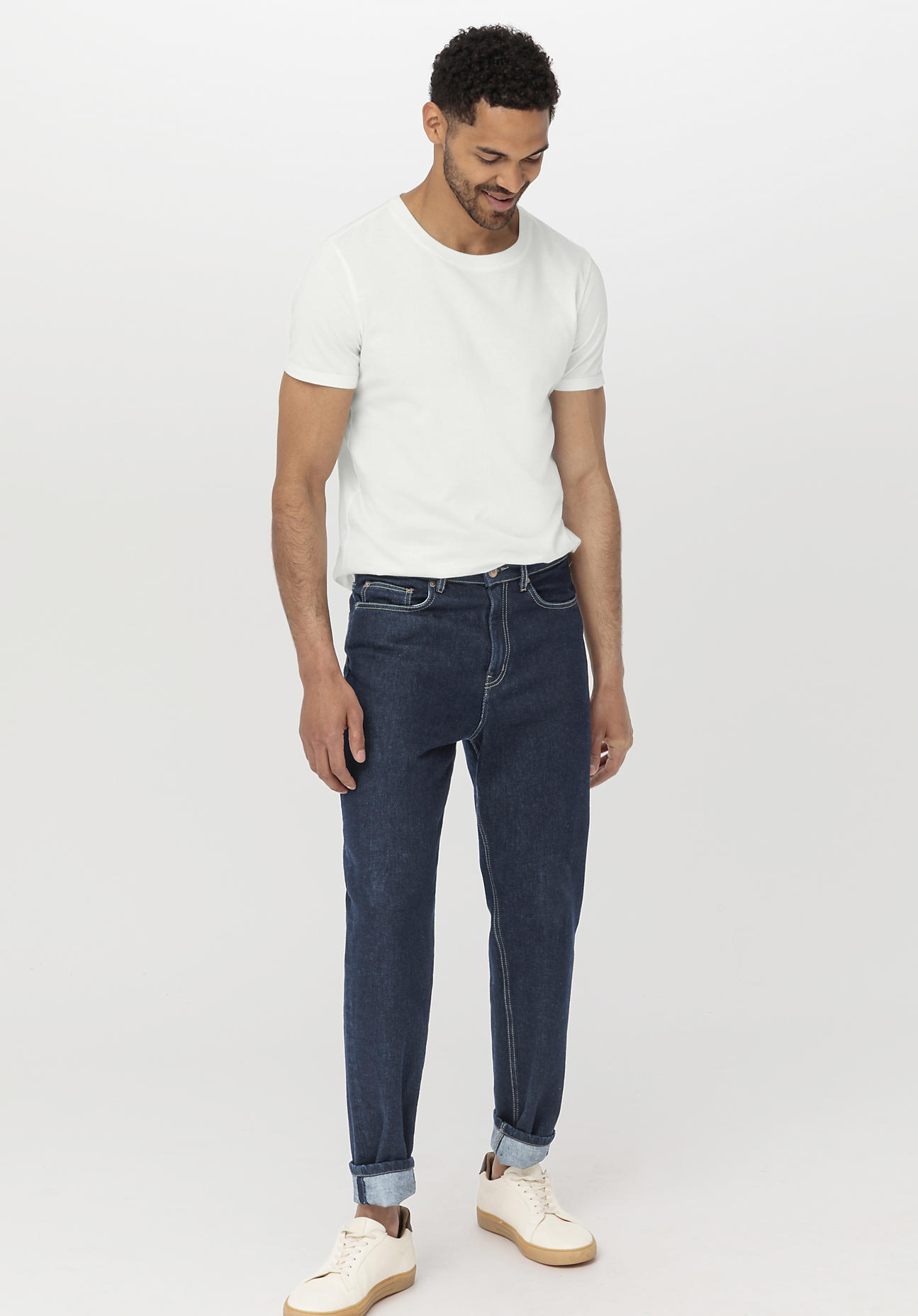 hessnatur Herren Jeans MADS Relaxed Tapered aus Bio-Denim - blau - Größe 34/30
