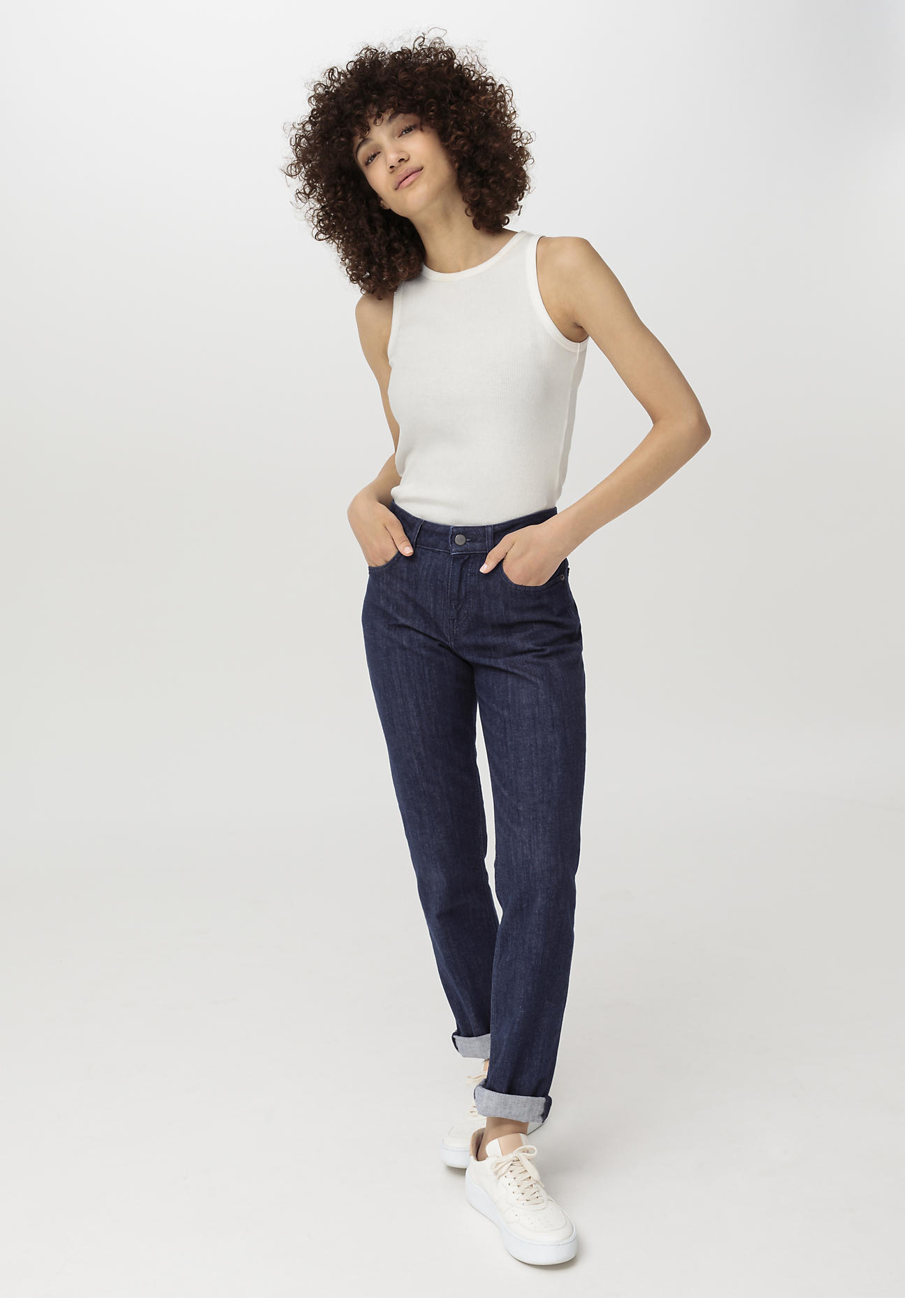 hessnatur Damen Jeans MARIE Mid Rise Straight aus Bio-Denim - blau - Größe 28/32