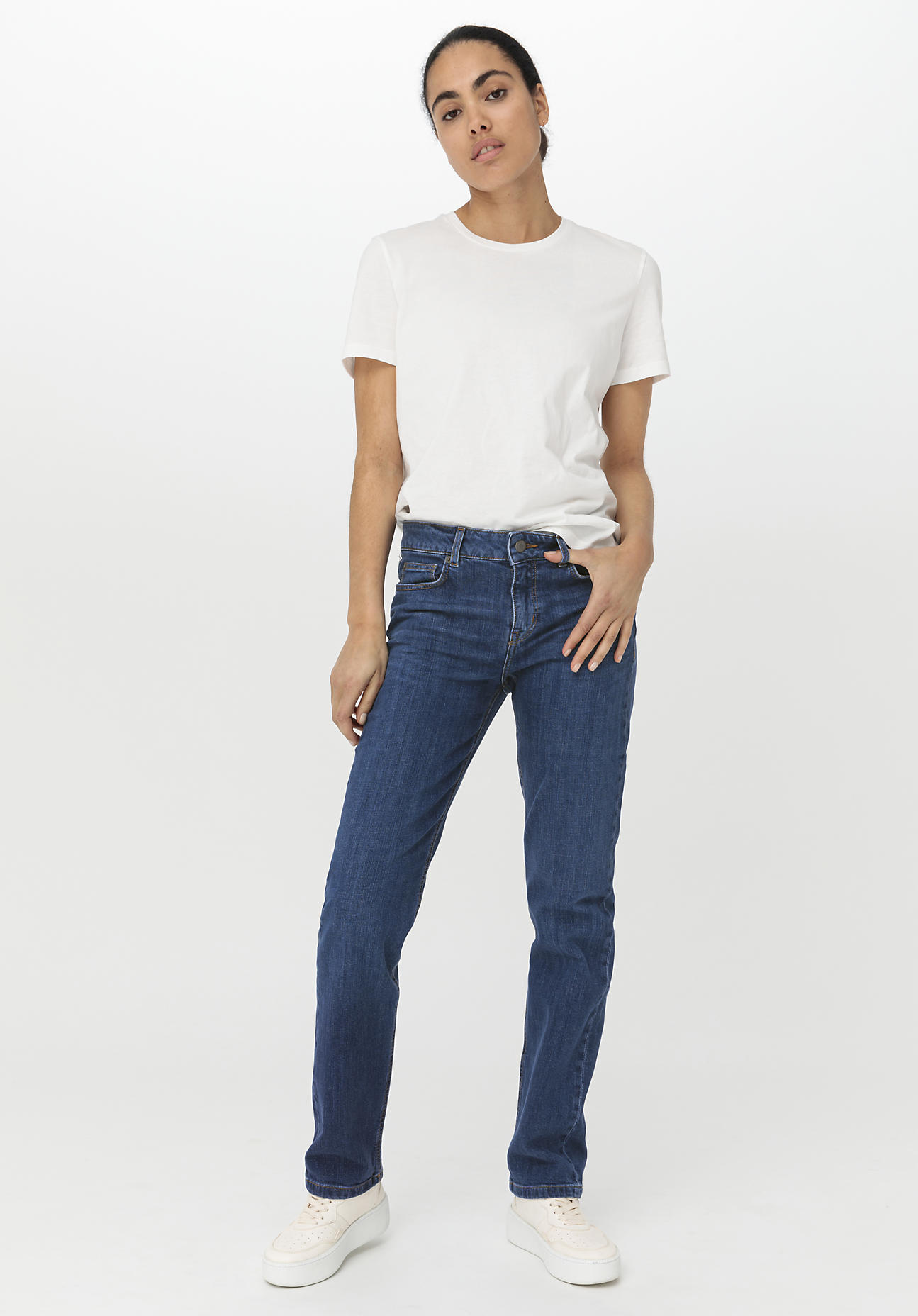 hessnatur Damen Jeans MARIE Mid Rise Straight aus Bio-Denim - blau Größe 30/32