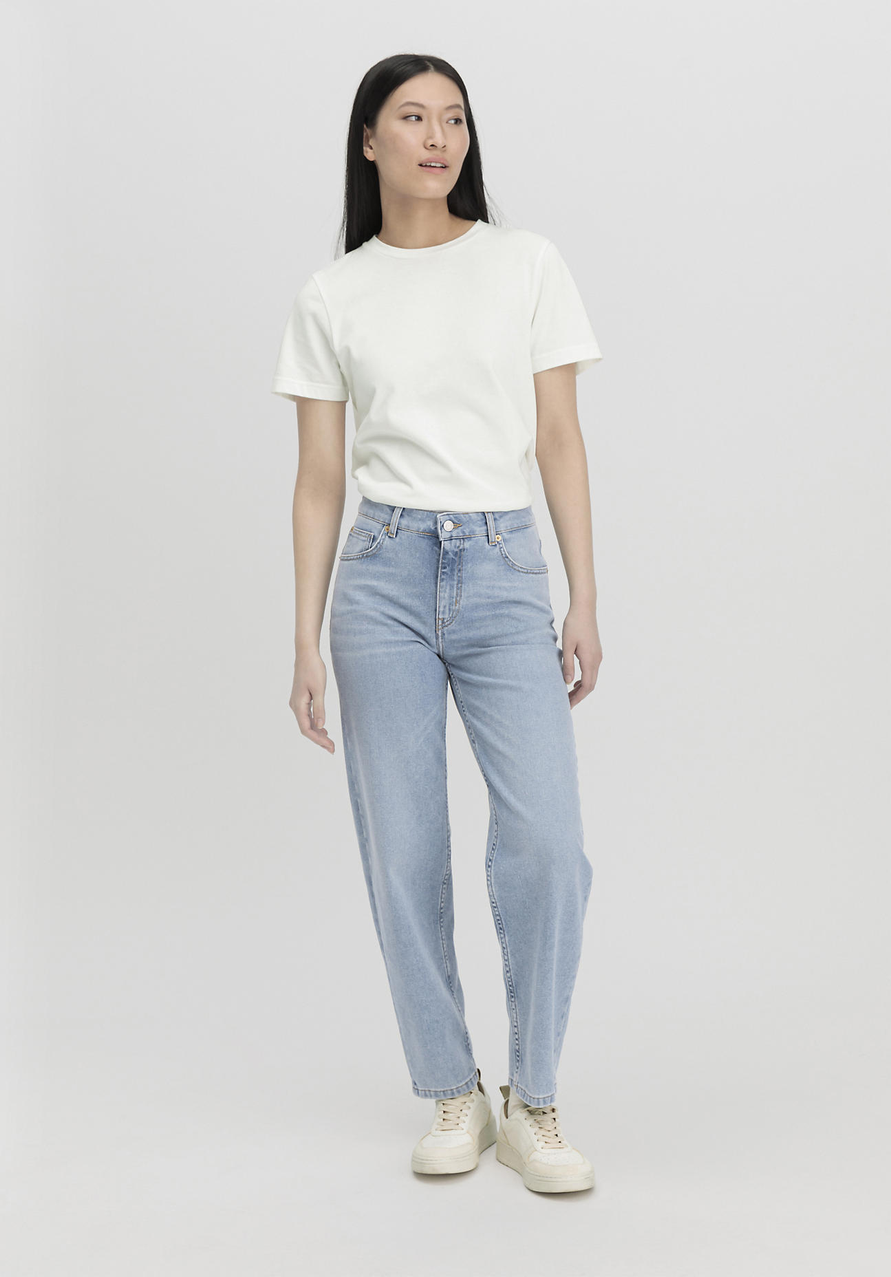 hessnatur Damen Jeans NELE High Rise Barrel Leg aus Bio-Denim - blau Größe 33/30