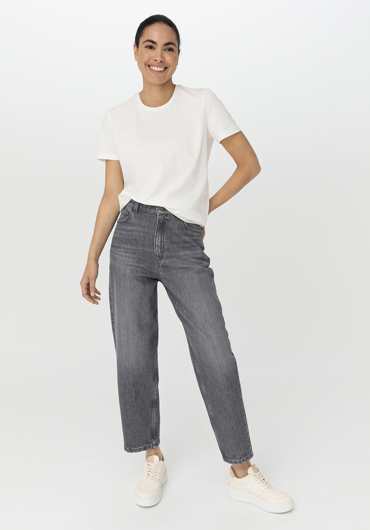 hessnatur Damen Jeans NELE Mid Rise Barrel Leg aus Bio-Denim - grau - Größe 30/29