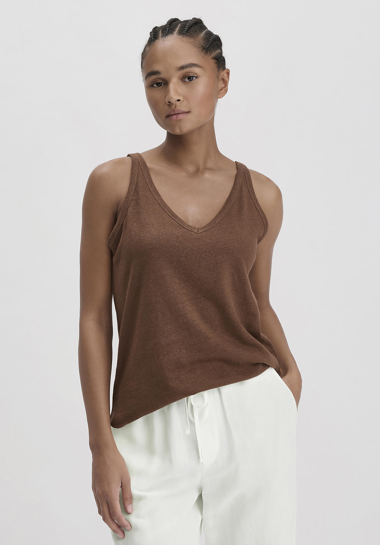 hessnatur Damen Jersey Top Regular Leinen und reiner Bio-Baumwolle - braun Größe 46