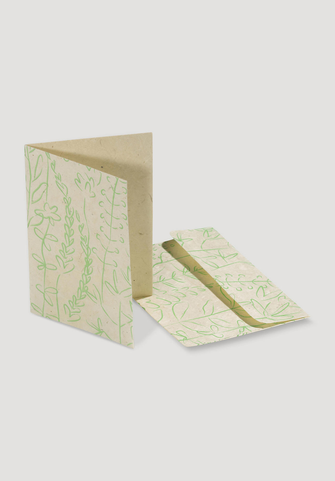 hessnatur Klapp-Karte Floris - grün Größe 10x14,8 cm