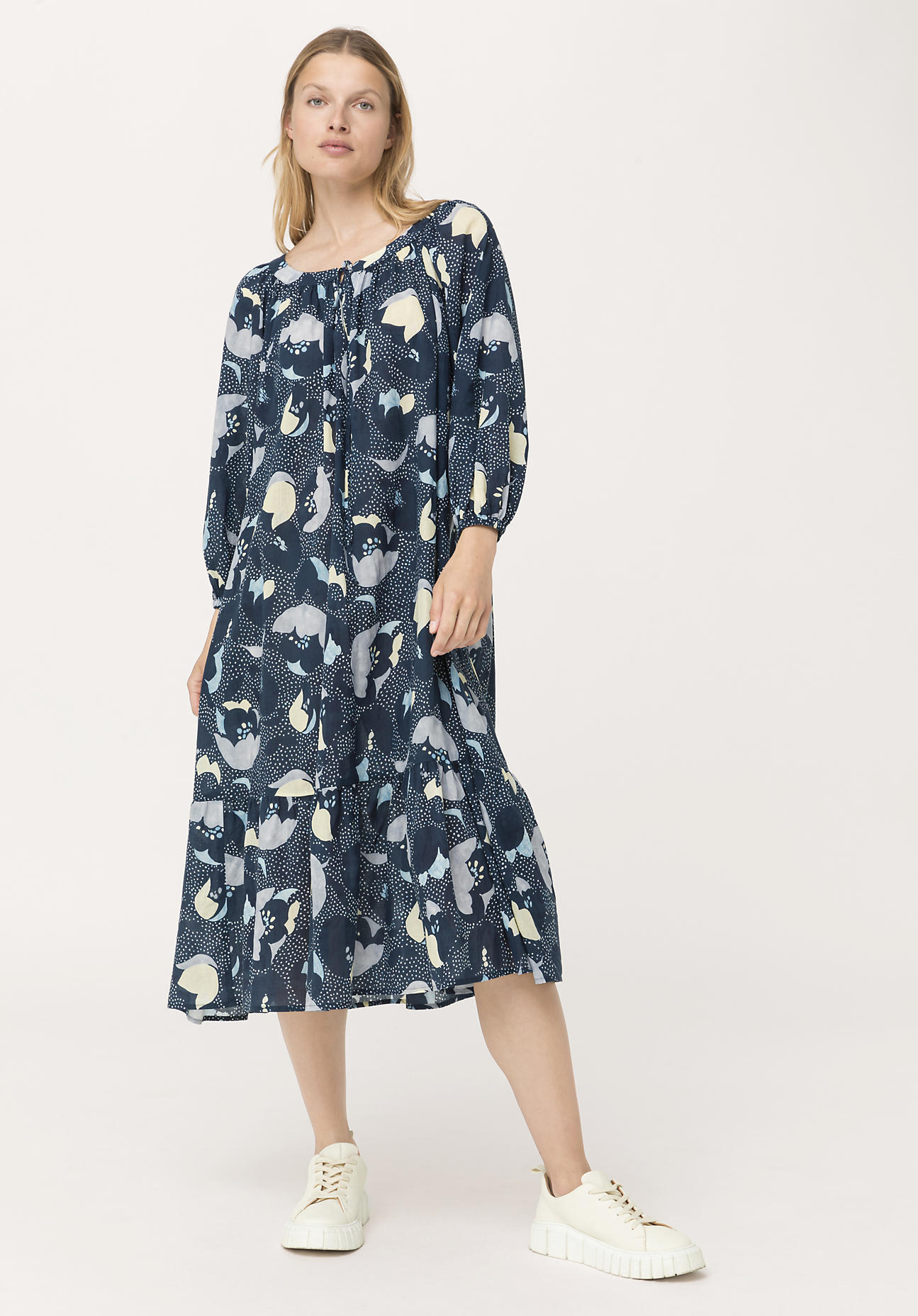 hessnatur Damen Kleid aus Bio-Baumwolle - blau Größe 42