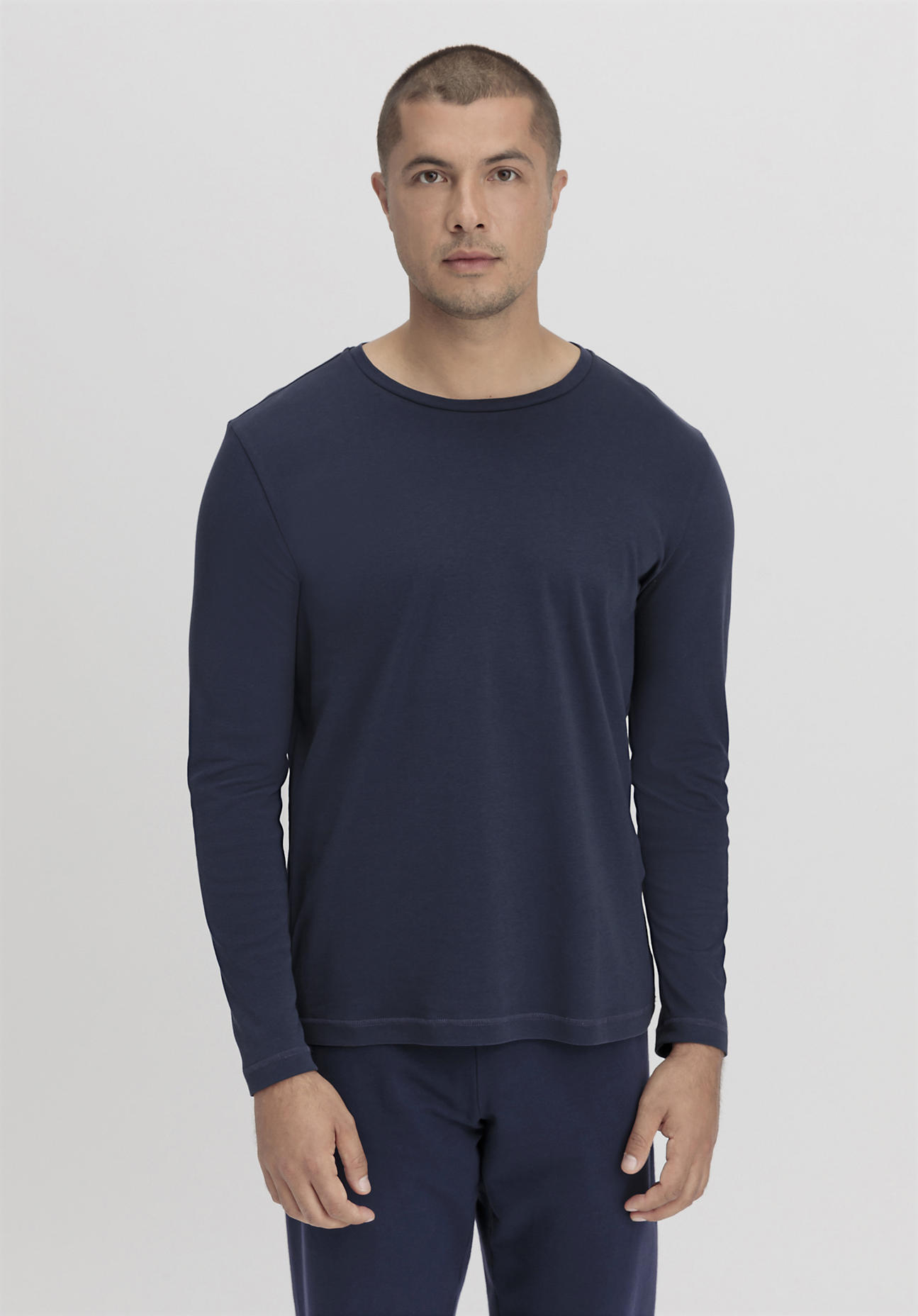 hessnatur Herren Langarmshirt Relaxed PURE NATURE aus Bio-Baumwolle - blau Größe 56