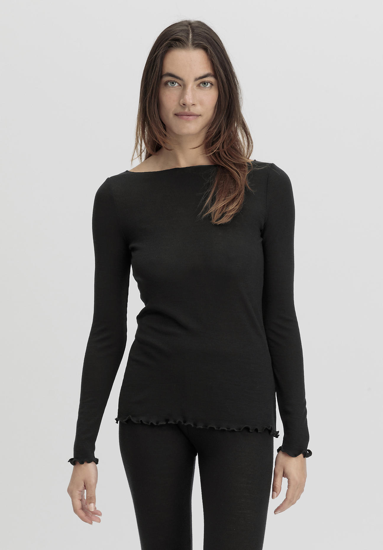 hessnatur Damen Longsleeve Fitted WARM TOUCH aus Bio-Schurwolle und TENCEL™ Lyocell - schwarz Größe 38