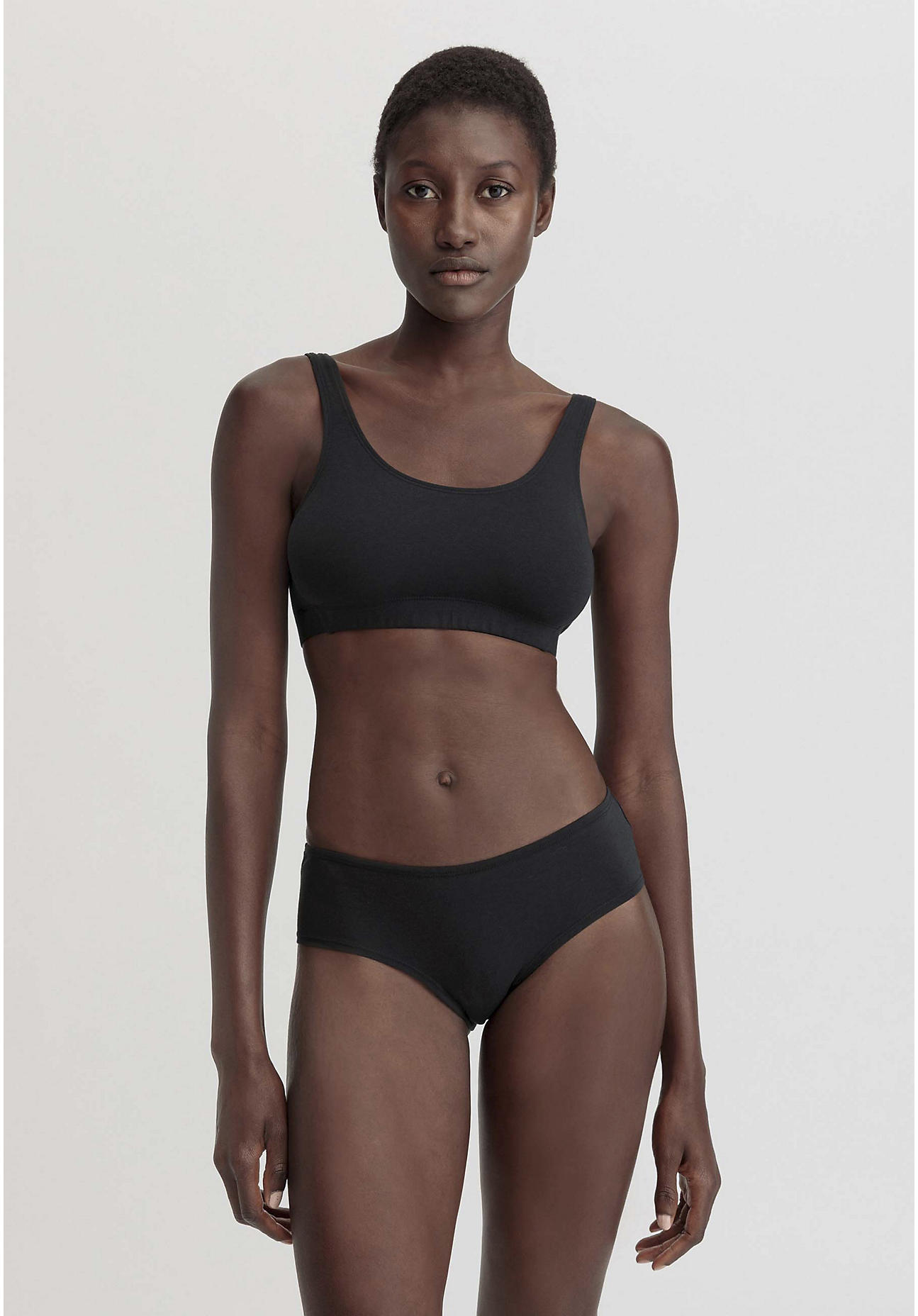 hessnatur Damen Panty Regular Cut COTTON FEEL aus Bio-Baumwolle - schwarz Größe 34