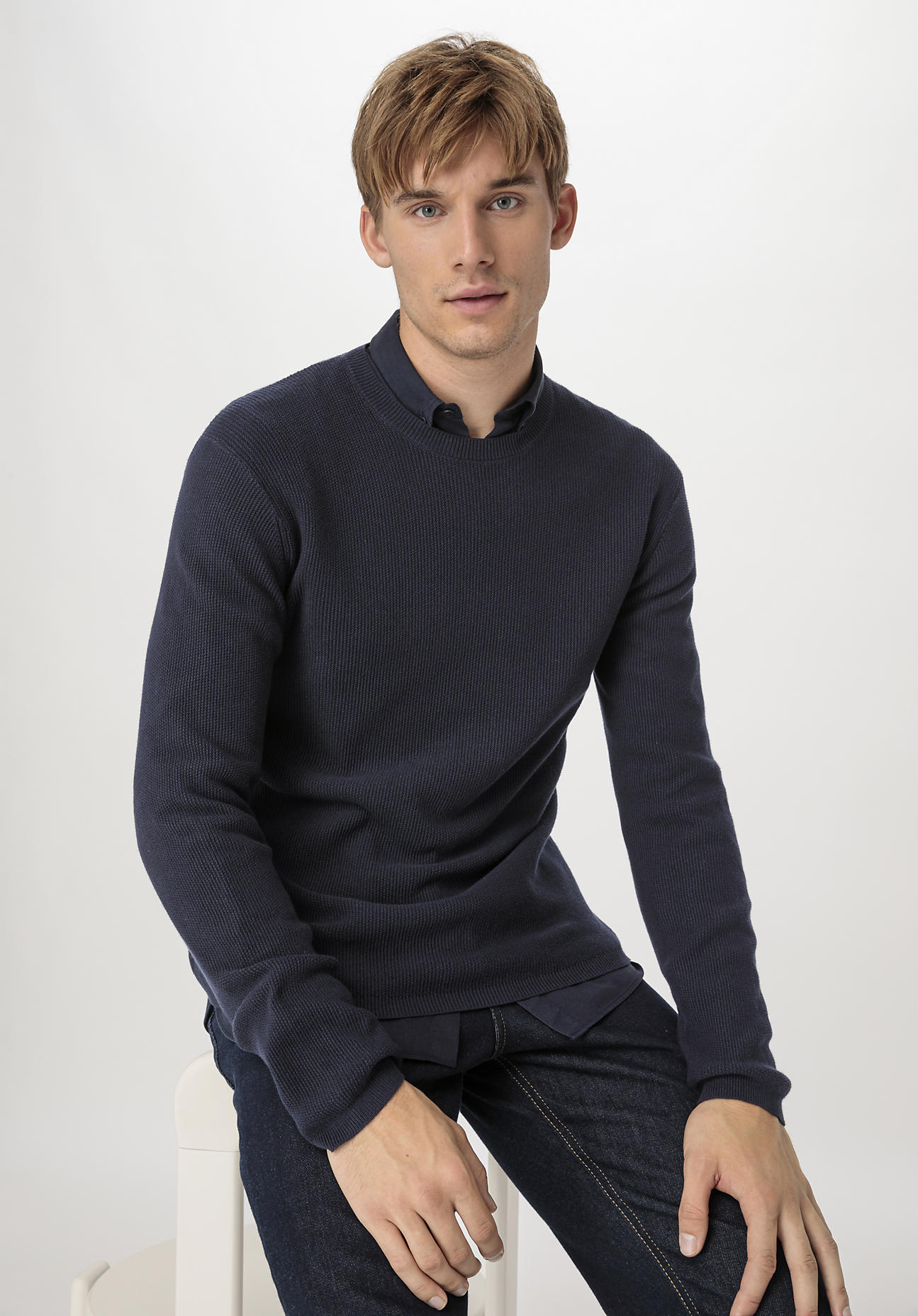 hessnatur Herren Pullover Regular aus Bio-Baumwolle - blau Größe 48