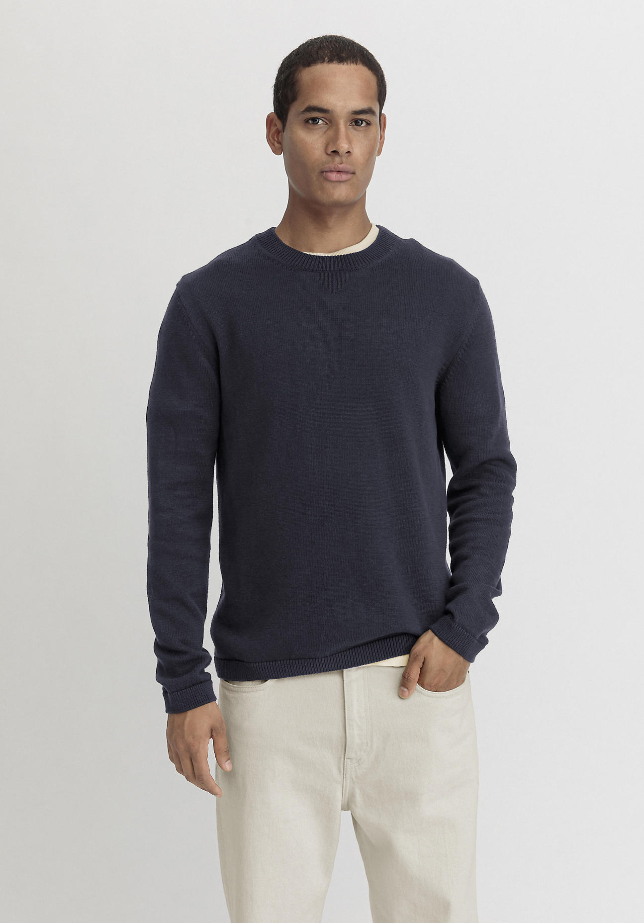 hessnatur Herren Pullover Regular aus Bio-Baumwolle mit Bio-Merinowolle - blau Größe 46