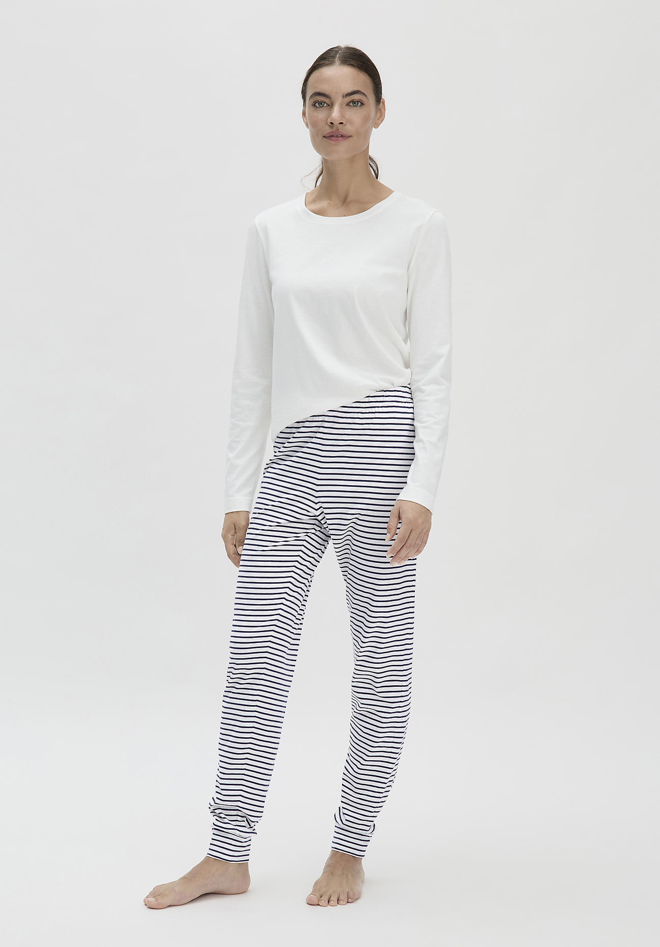 hessnatur Damen Schlafhose Slim PURE COTTON aus Bio-Baumwolle - ozeanblau geringelt Größe 34