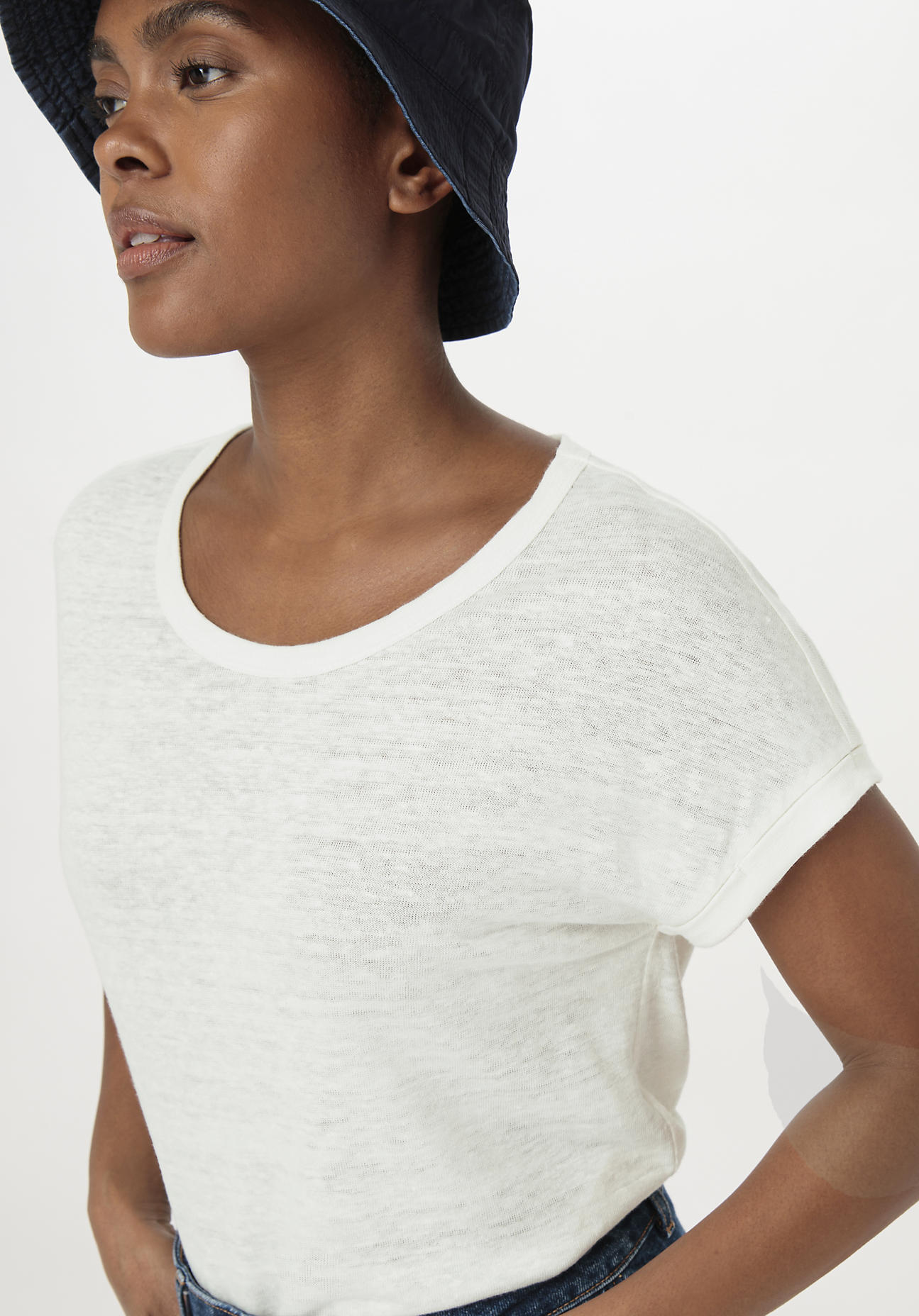 hessnatur Damen Shirt Kurzarm Regular aus Leinen - weiß - Größe 44