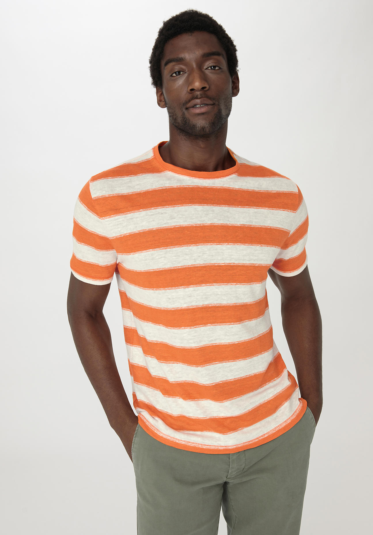 hessnatur Herren Shirt Regular aus Leinen - orange Größe 54