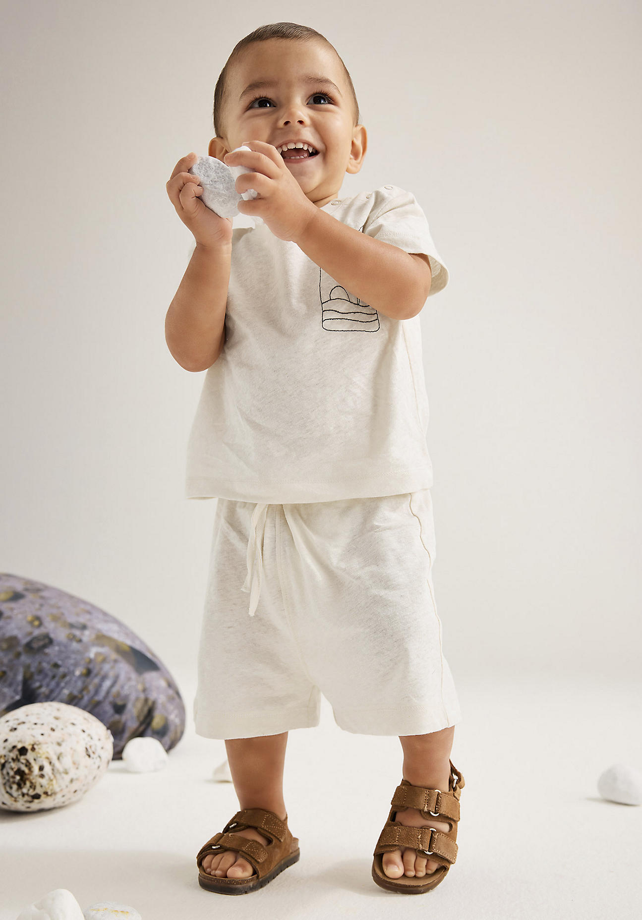 hessnatur Baby Shorts Regluar aus Bio-Baumwolle mit Leinen - natur Größe 98/104