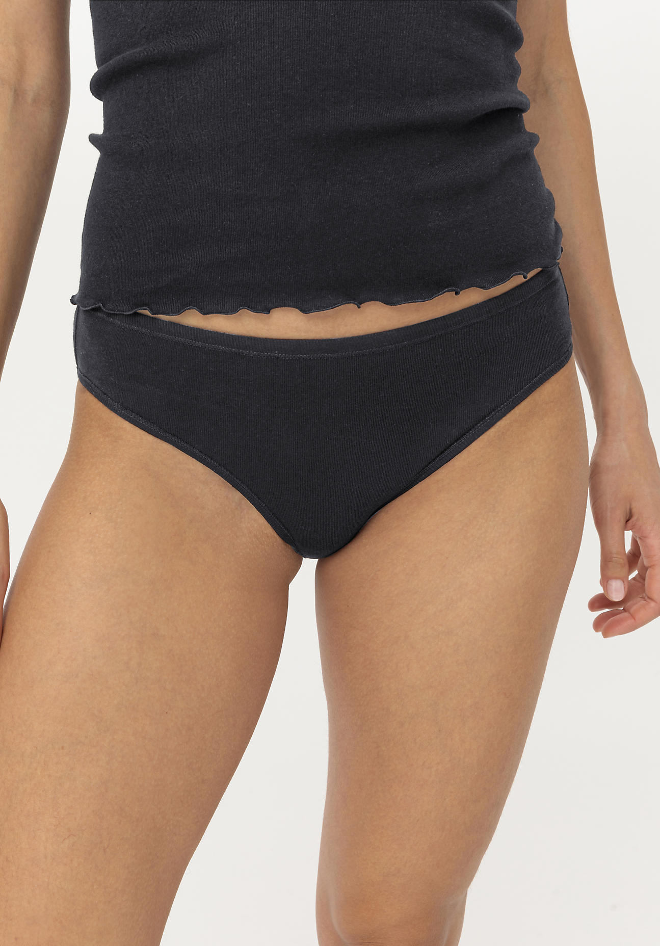 hessnatur Damen Slip Regular Cut 2er-Set PURE NATURE aus Bio-Baumwolle - schwarz Größe 44