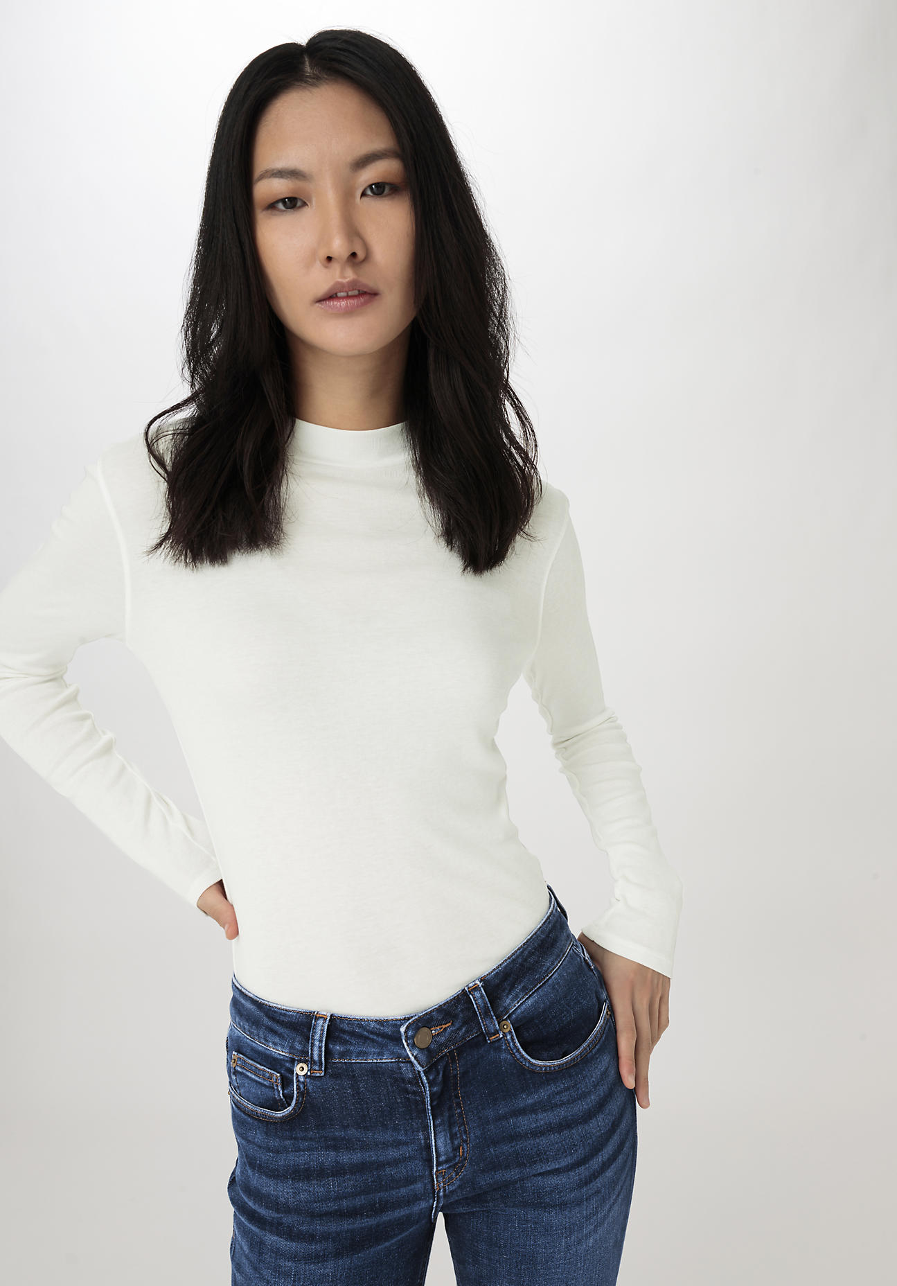 hessnatur Damen Softrib Langarmshirt Slim aus Bio-Baumwolle und TENCEL™ Modal - weiß - Größe 46