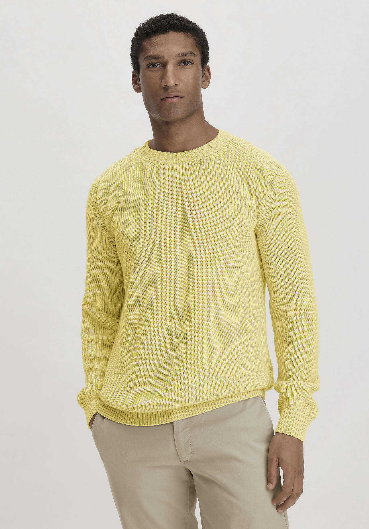 hessnatur Herren Strick Pullover Regular - limone Größe 48