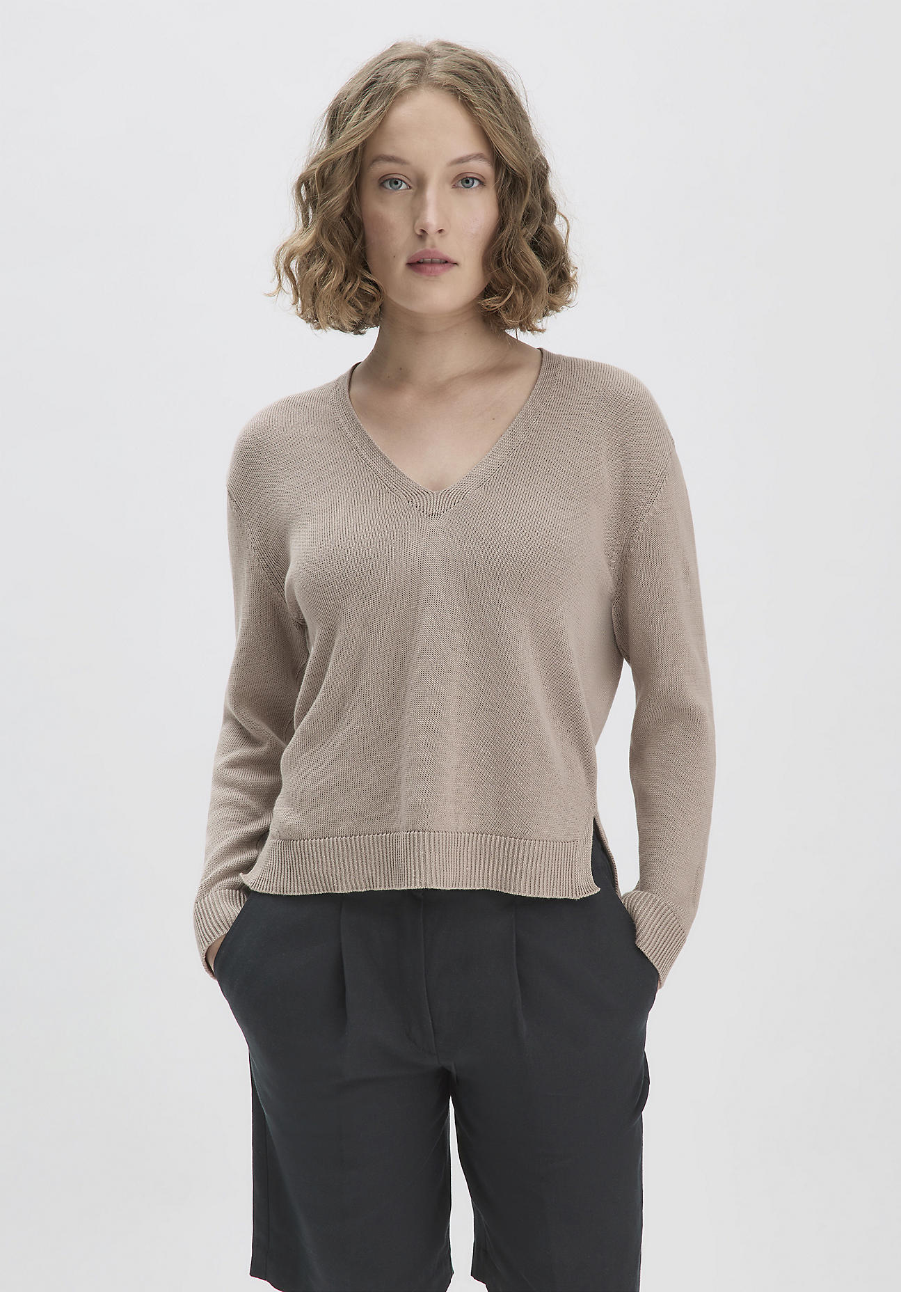 hessnatur Damen Strick Pullover Relaxed aus Bio-Baumwolle mit edlem Leinen - beige Größe L