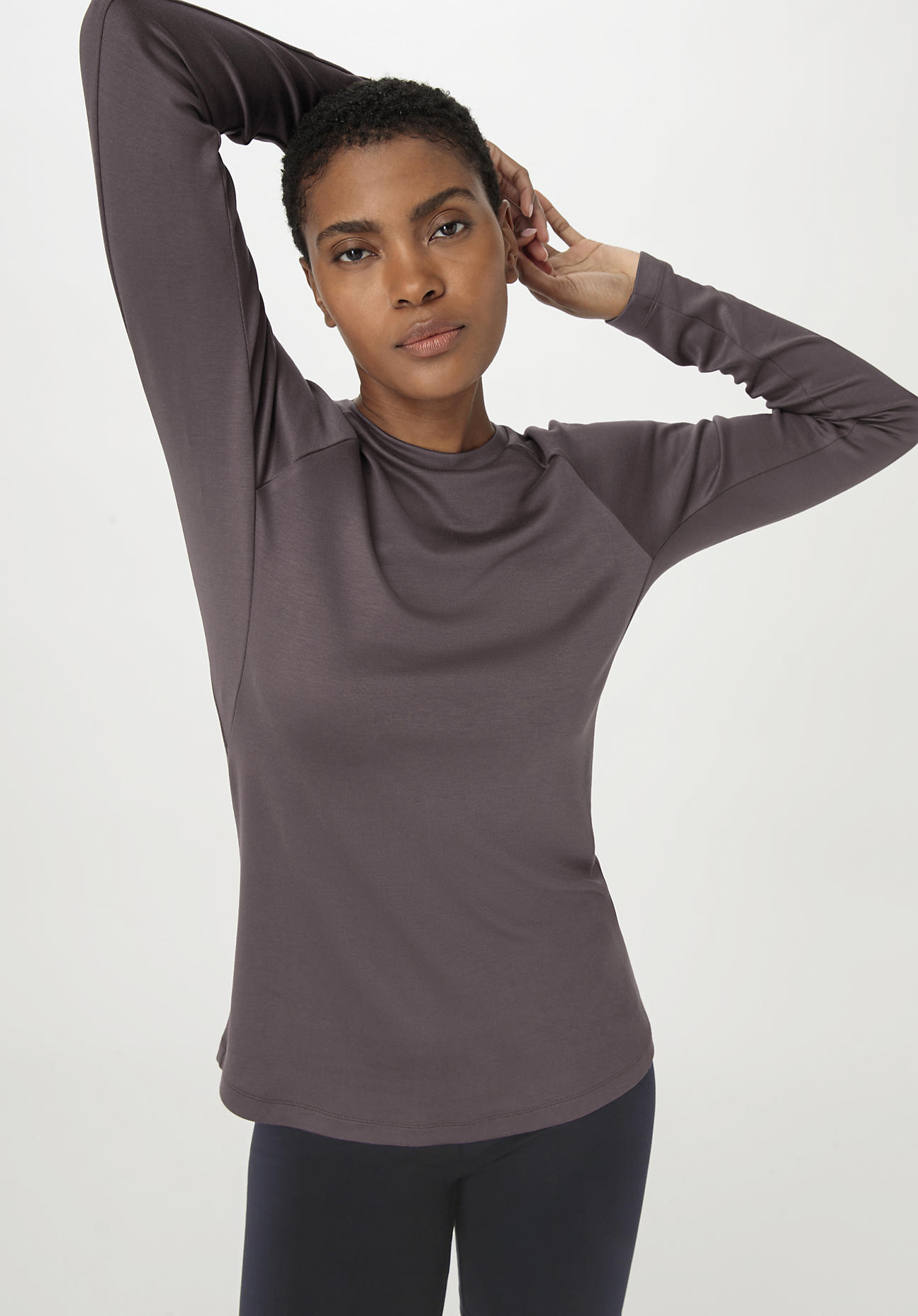hessnatur Loungewear Sweatshirt Slim ACTIVE COMFORT aus TENCEL™ Modal - lila - Größe 44