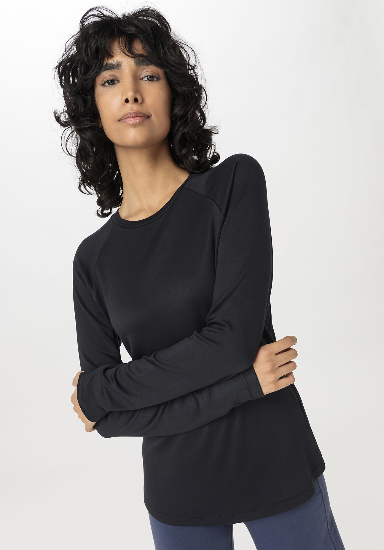 hessnatur Loungewear Sweatshirt Slim ACTIVE COMFORT aus TENCEL™ Modal - schwarz - Größe 36