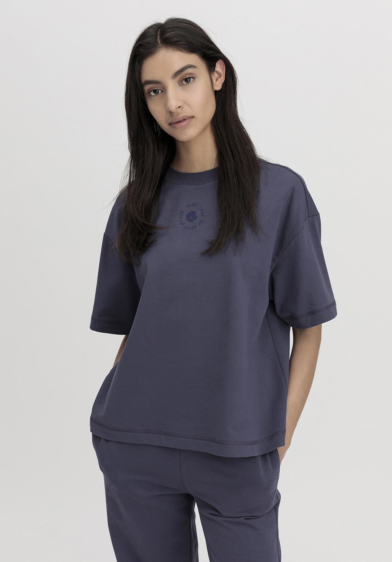 hessnatur Damen T-Shirt Cropped Oversize aus Bio-Baumwolle mit Kapok - lila Größe 36