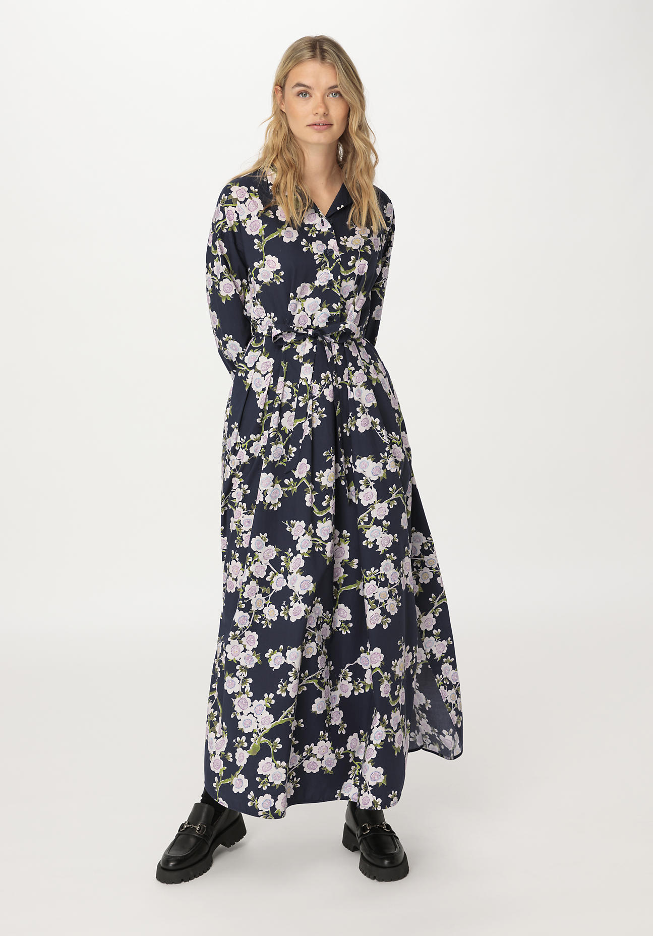 hessnatur Damen WUNDERKIND X HESSNATUR Kleid aus Bio-Baumwolle - blau Größe 48
