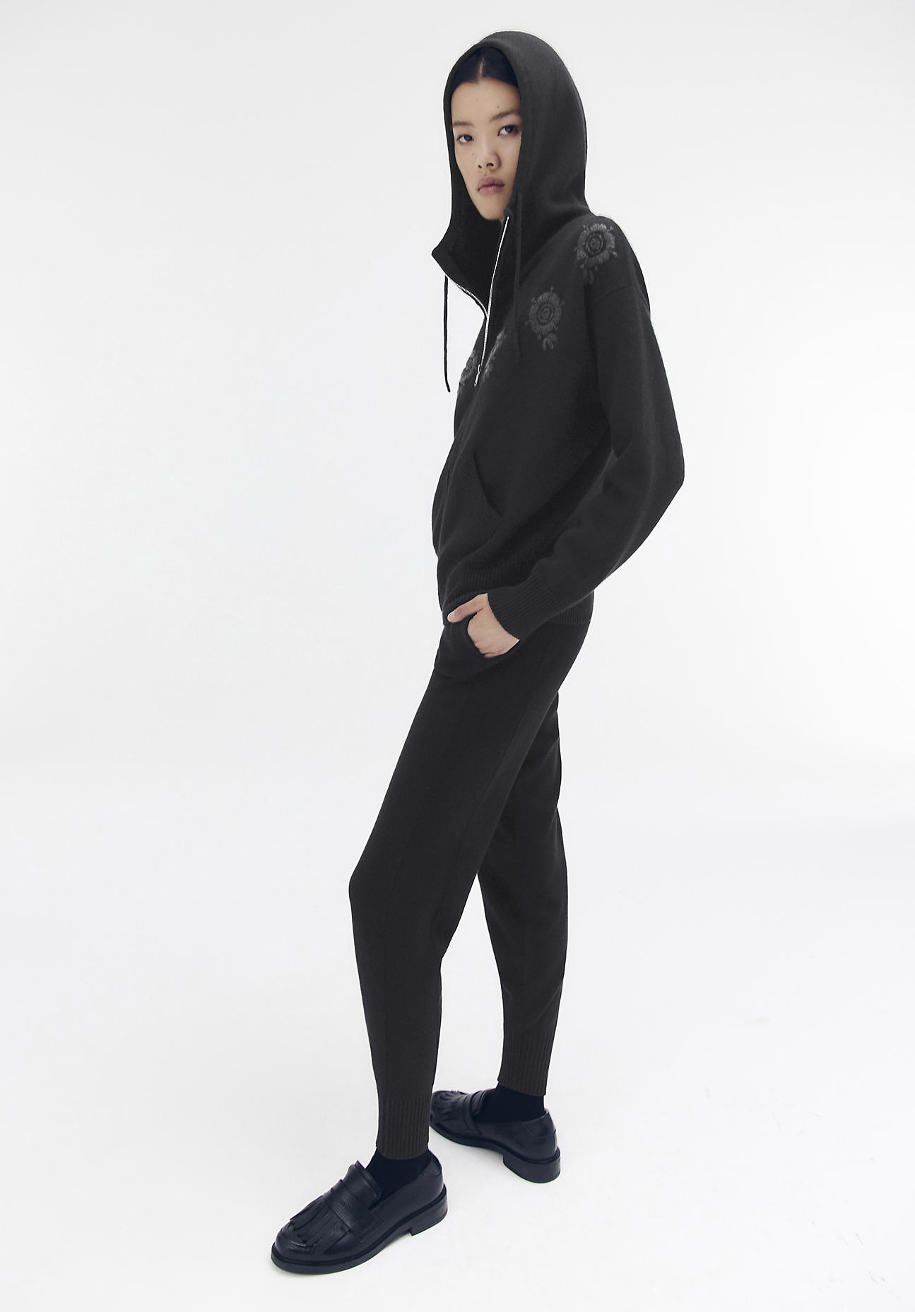 hessnatur Damen WUNDERKIND × HESSNATUR Strickhose Regular aus Bio-Merinowolle mit Kaschmir - schwarz Größe 36