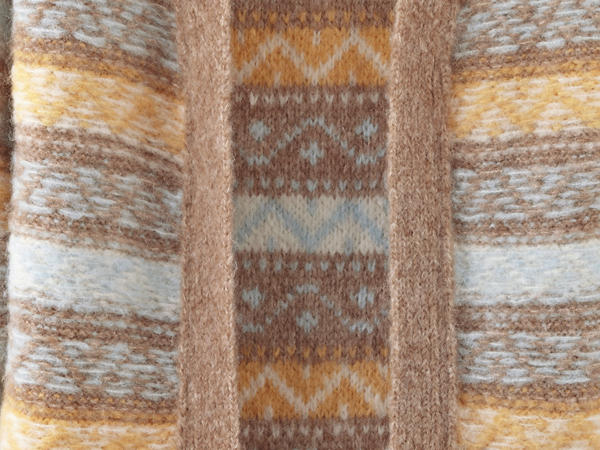 Jacquard-Strickjacke aus Alpaka mit Baumwolle